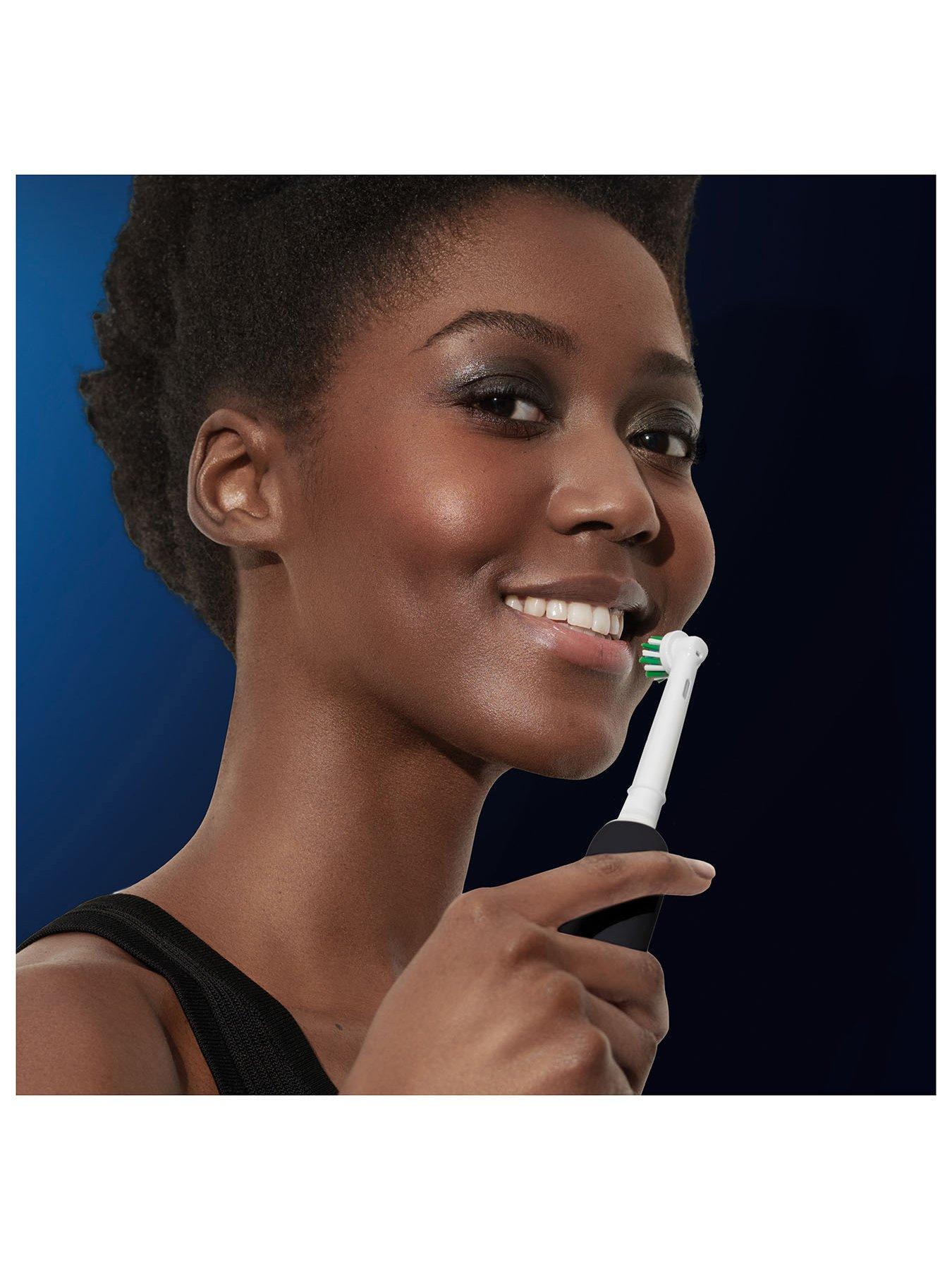  image of oral-b-pro-1-cross-action-black-travel-case