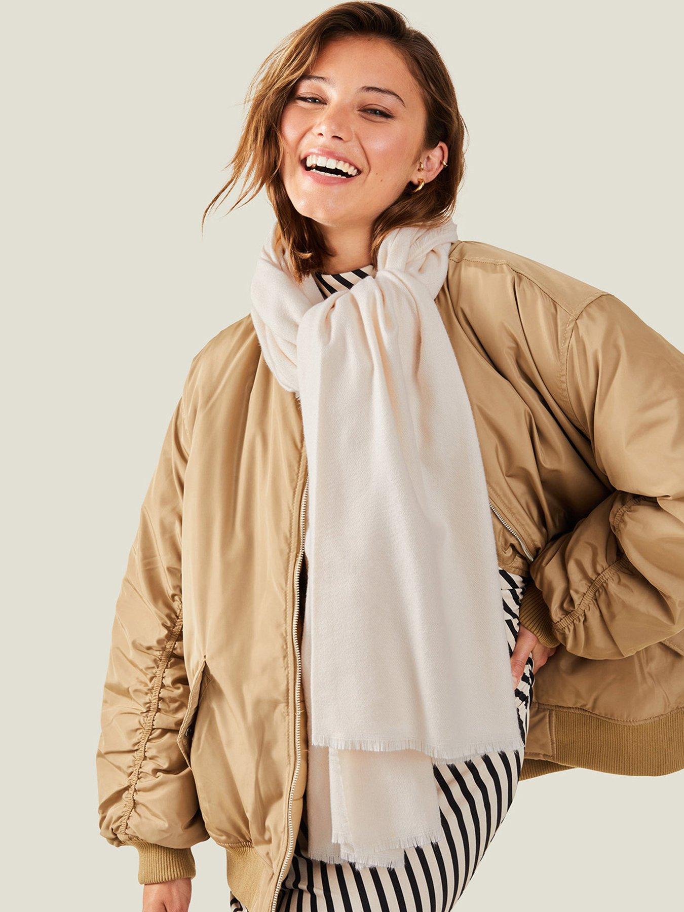  image of accessorize-grace-supersoft-blanket