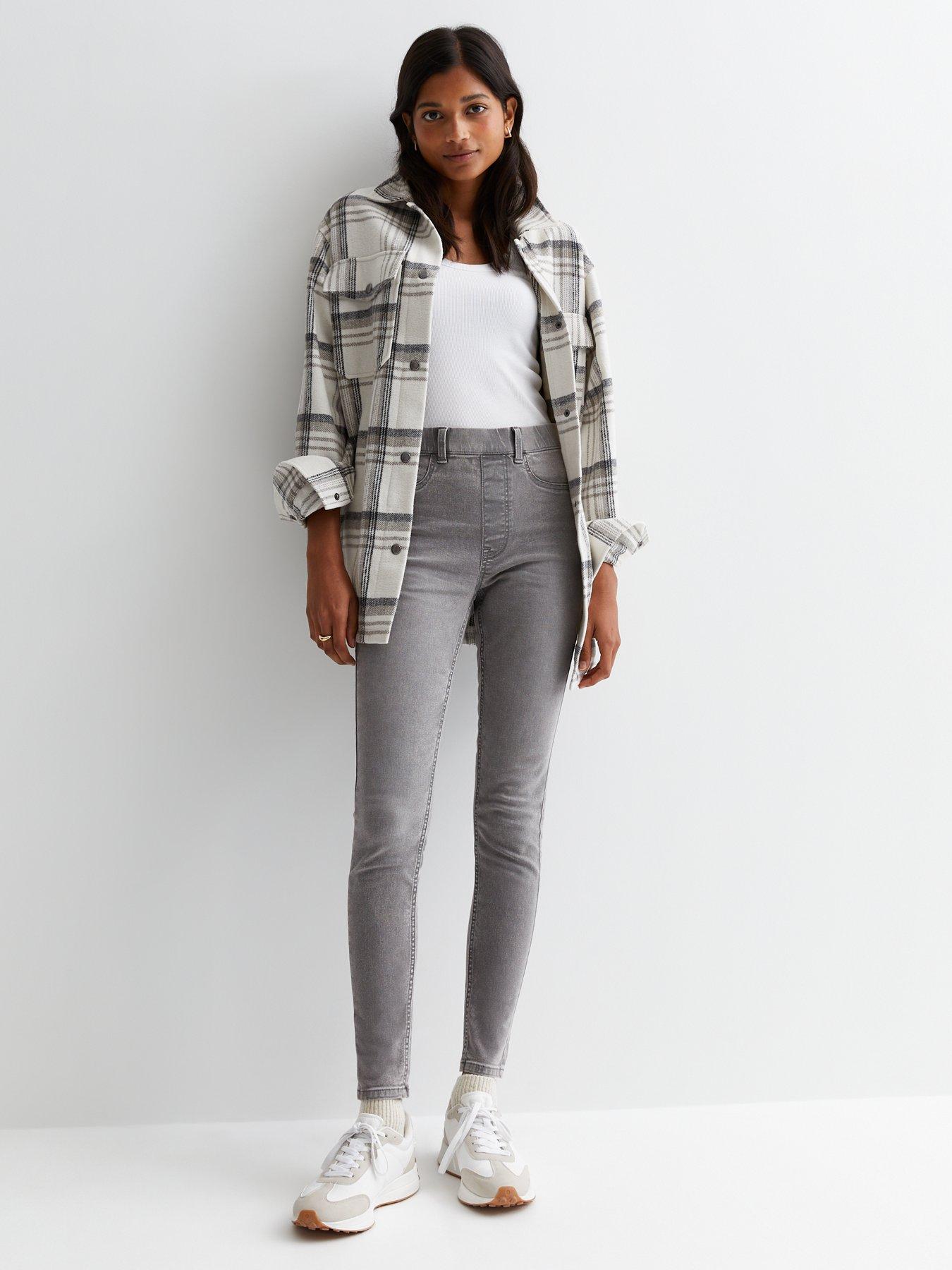 https://media.littlewoods.com/i/littlewoods/VM967_SQ1_0000000215_LIGHT_GREY_MDf