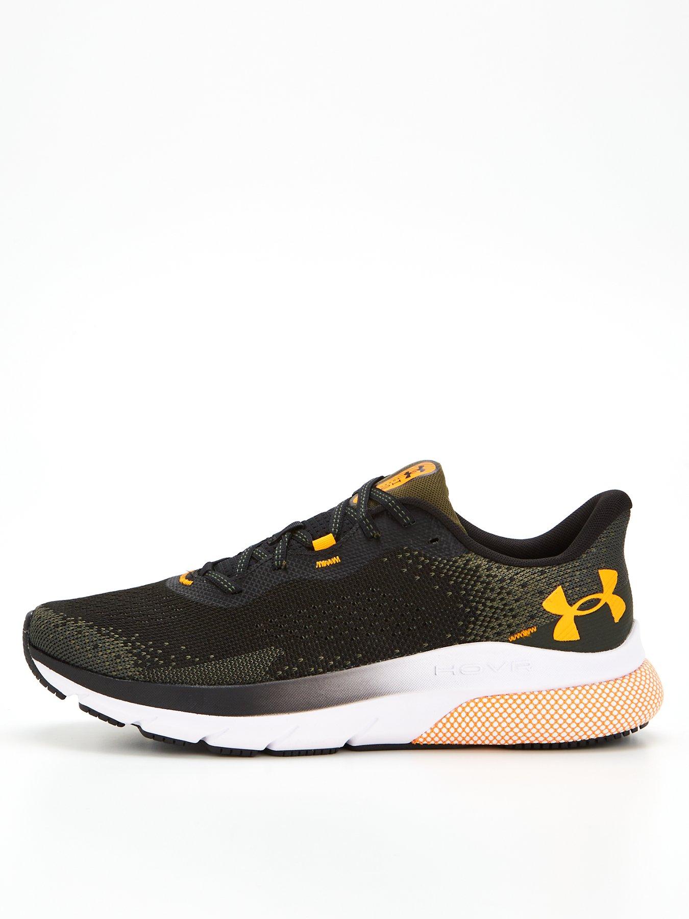 shoes Under Armour Charged Rogue 3 Knit - Black/Metallic Gold - men´s 