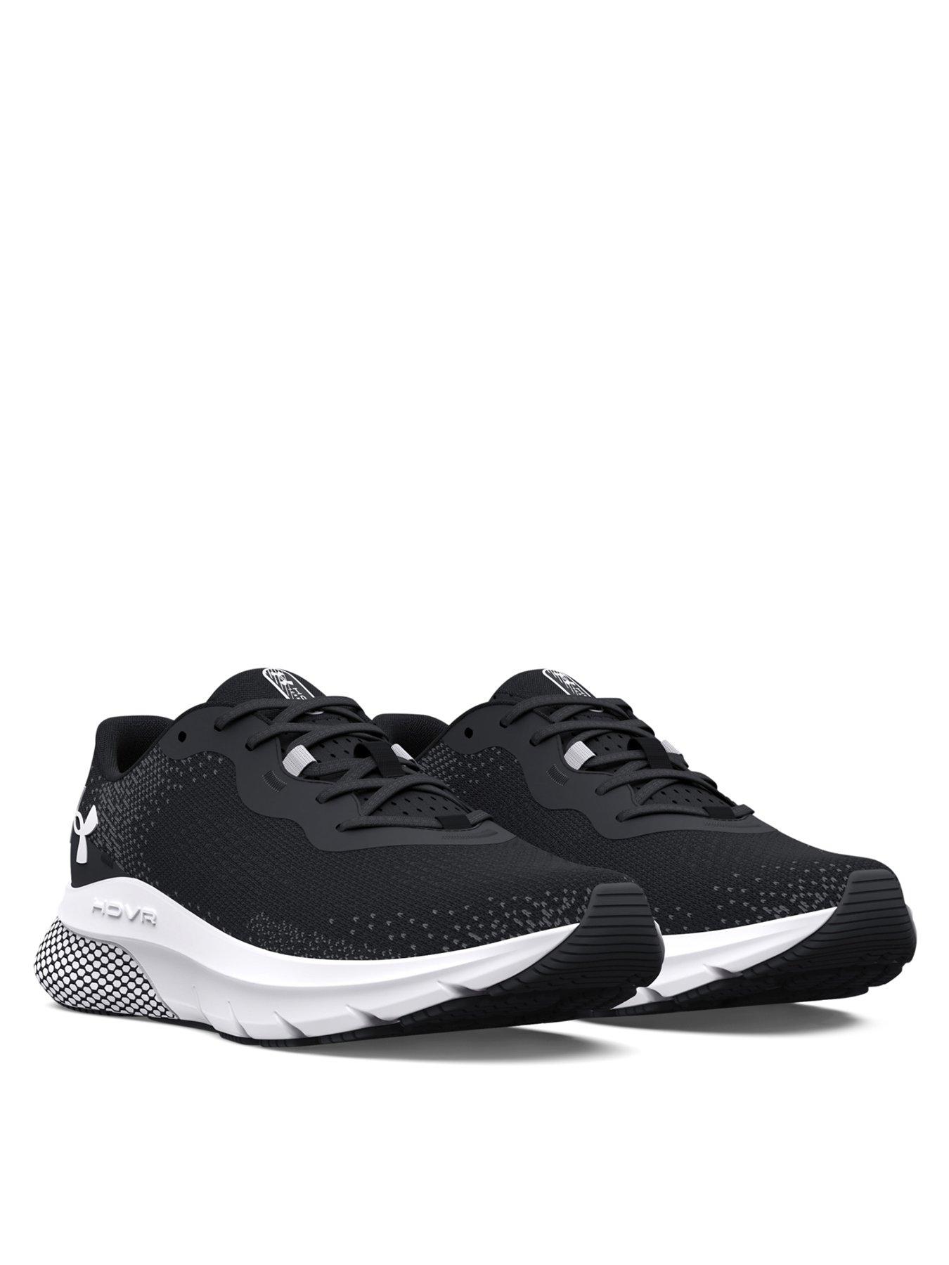 Under armour hotsell mens black trainers