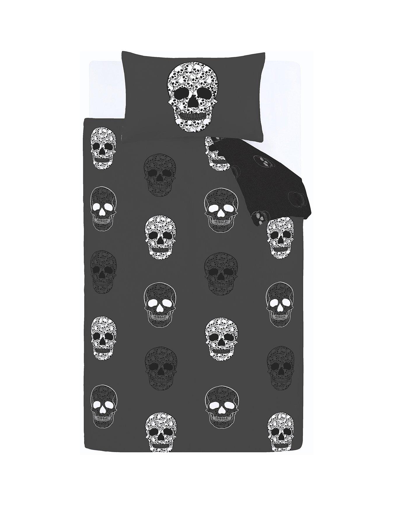Image 2 of 5 of Catherine Lansfield Skulls Halloween Duvet Set