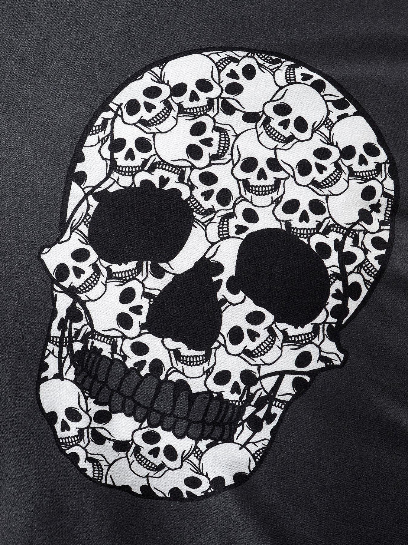  image of catherine-lansfield-halloween-skulls-reversible-eyelet-curtains