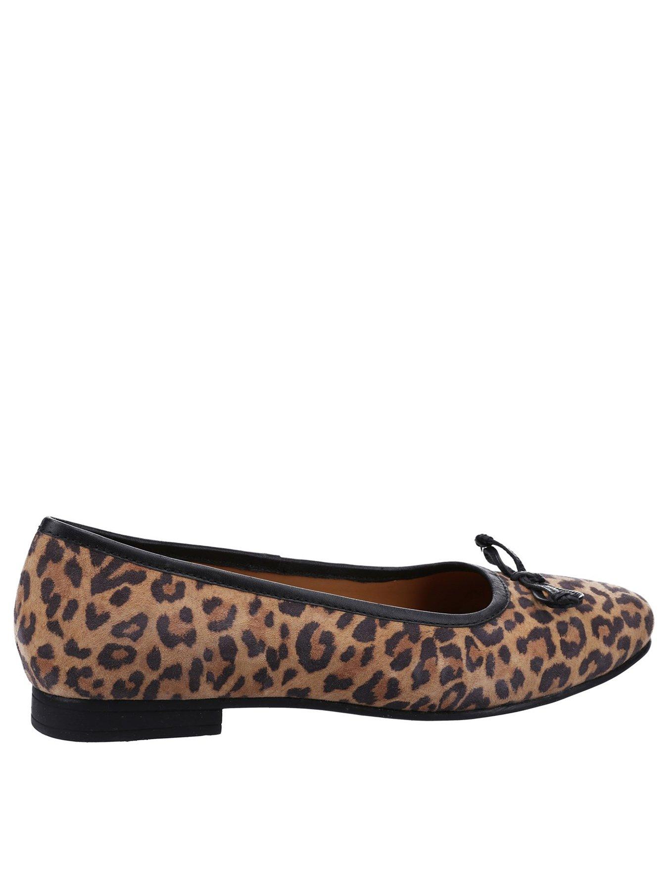 Hush puppies leopard online flats