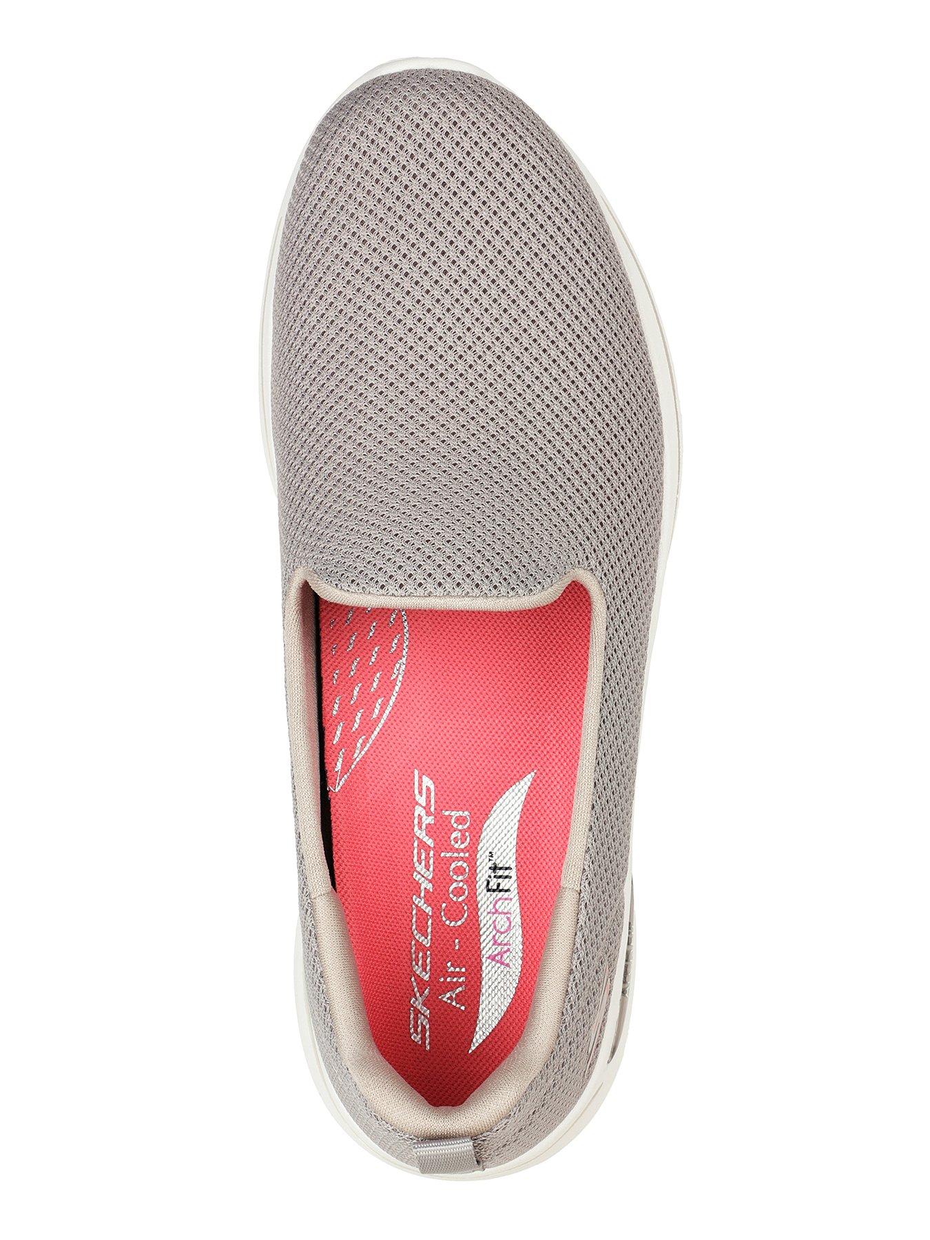 Skechers go hot sale walk coral