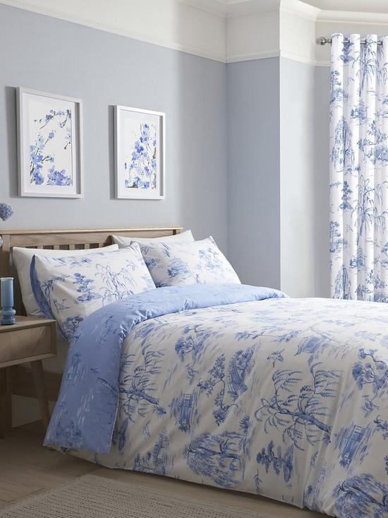 front image of dreams-drapes-oriental-flower-duvet-cover-blue