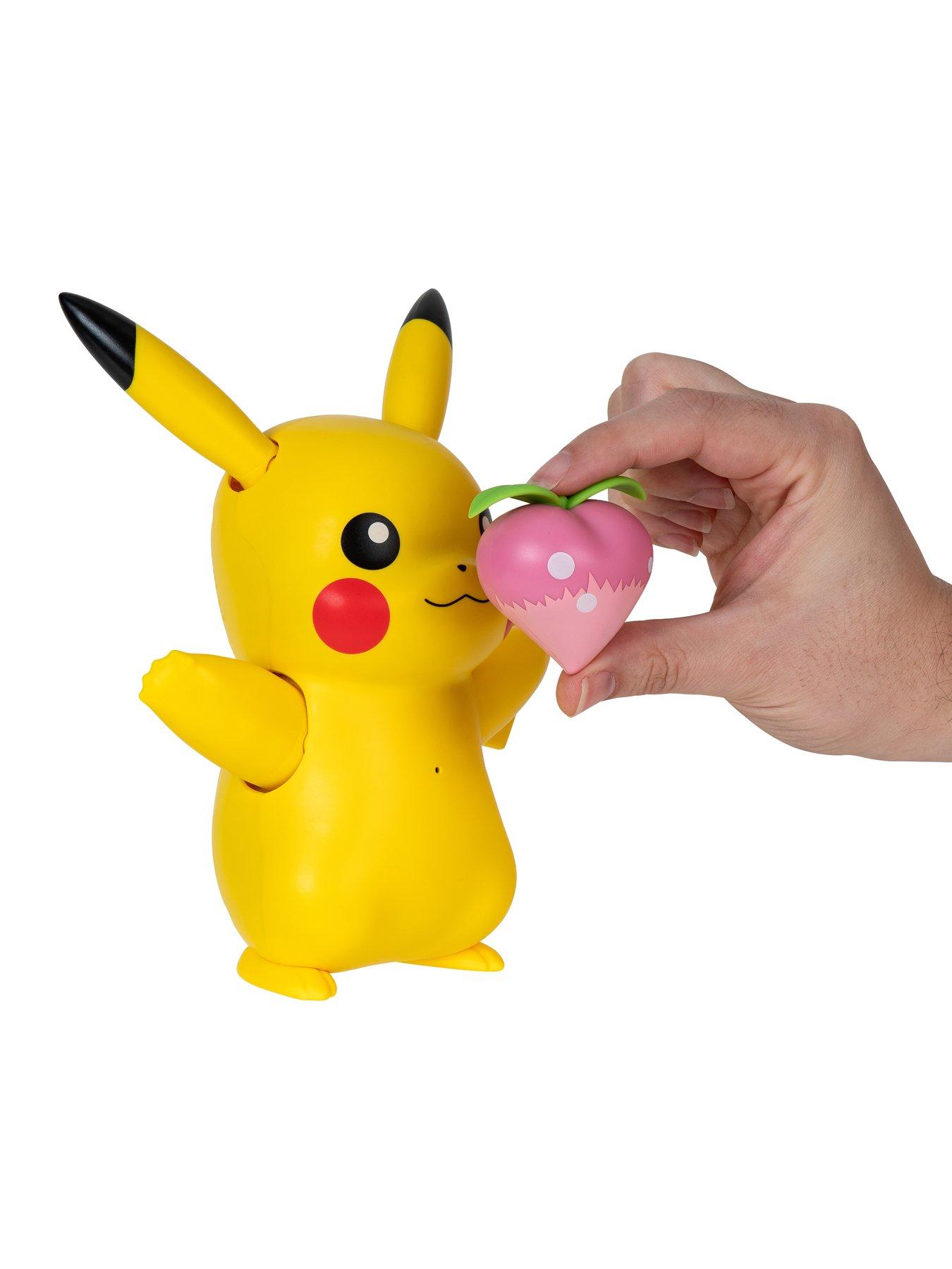 Pokemon Pokémon Train And Play Deluxe Pikachu - 4.5-Inch Pikachu Figure ...