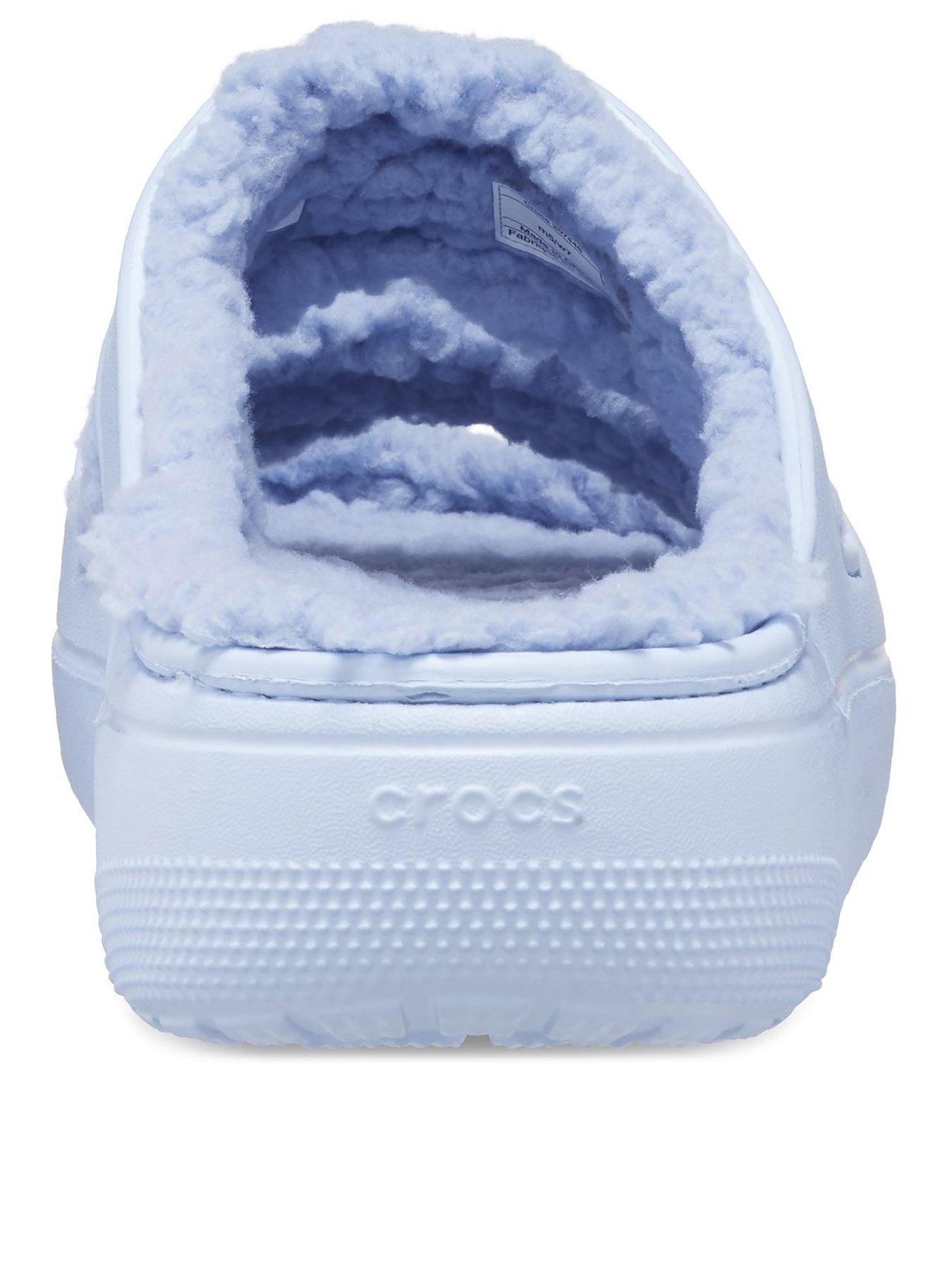 Light blue 2024 fuzzy crocs