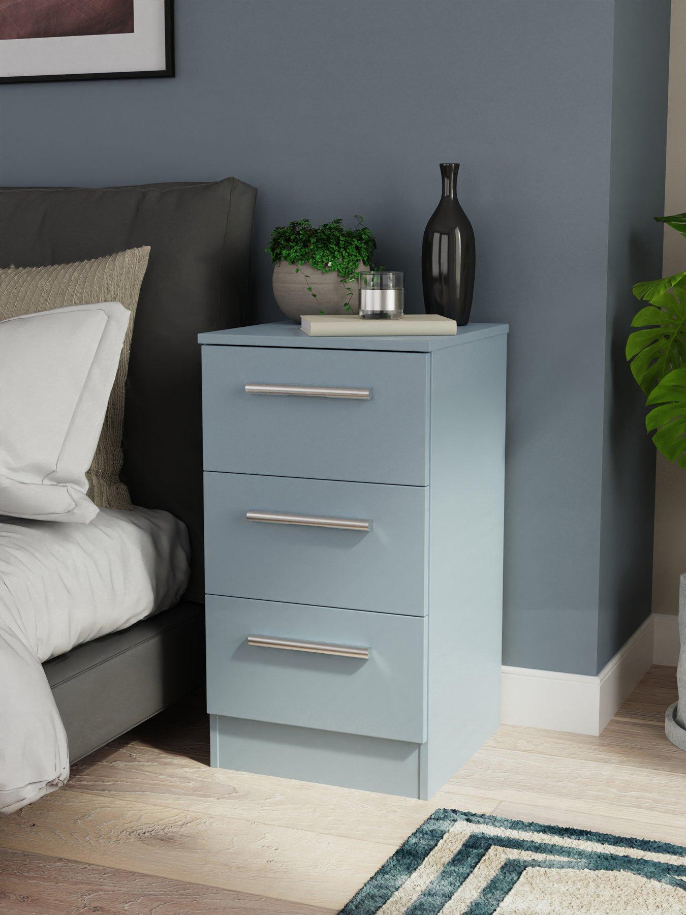 swift-logan-ready-assembled-3-drawer-bedside