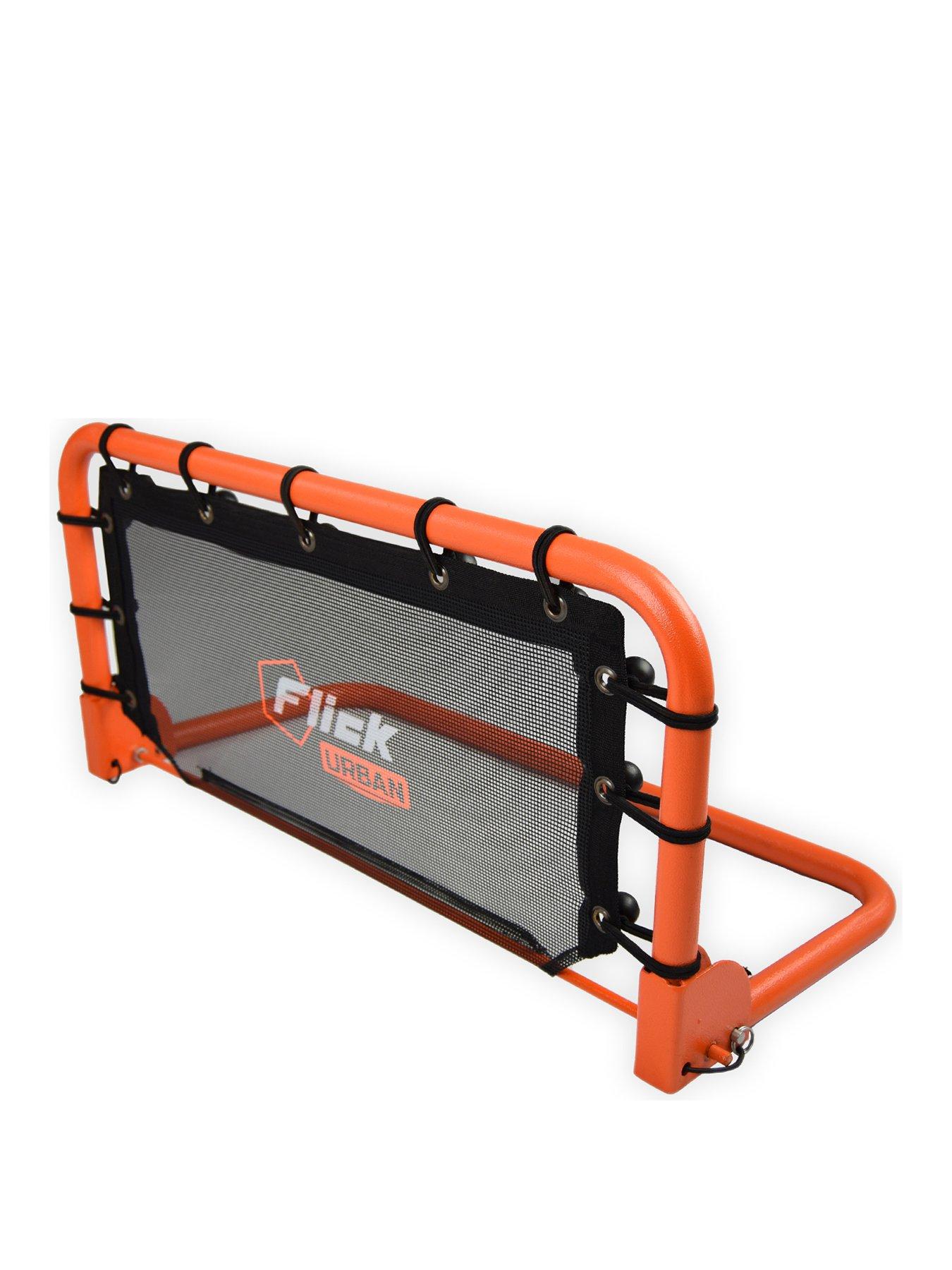 football-flick-urban-mini-wall-rebounder