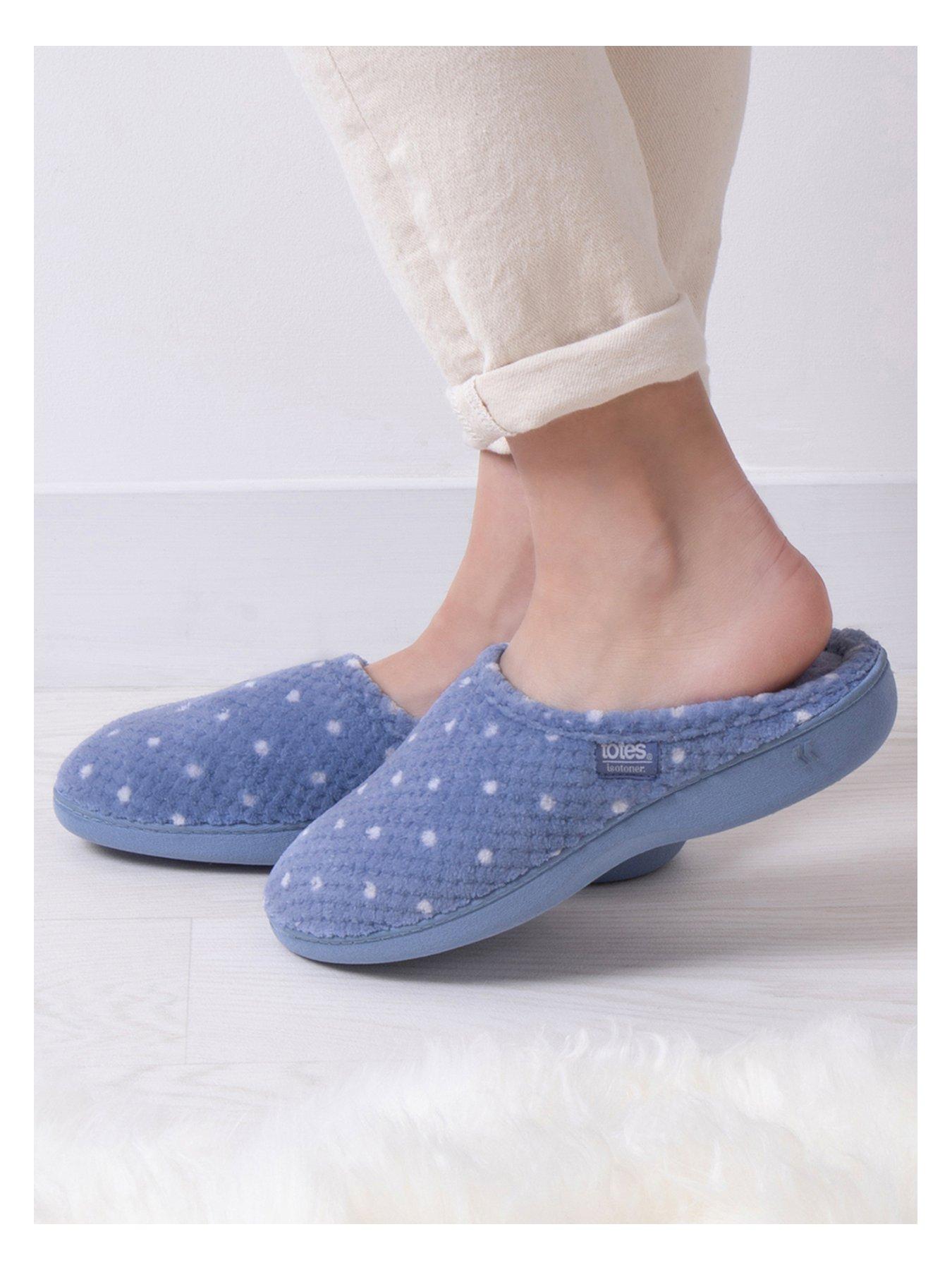 Isotoner sales woodland slippers