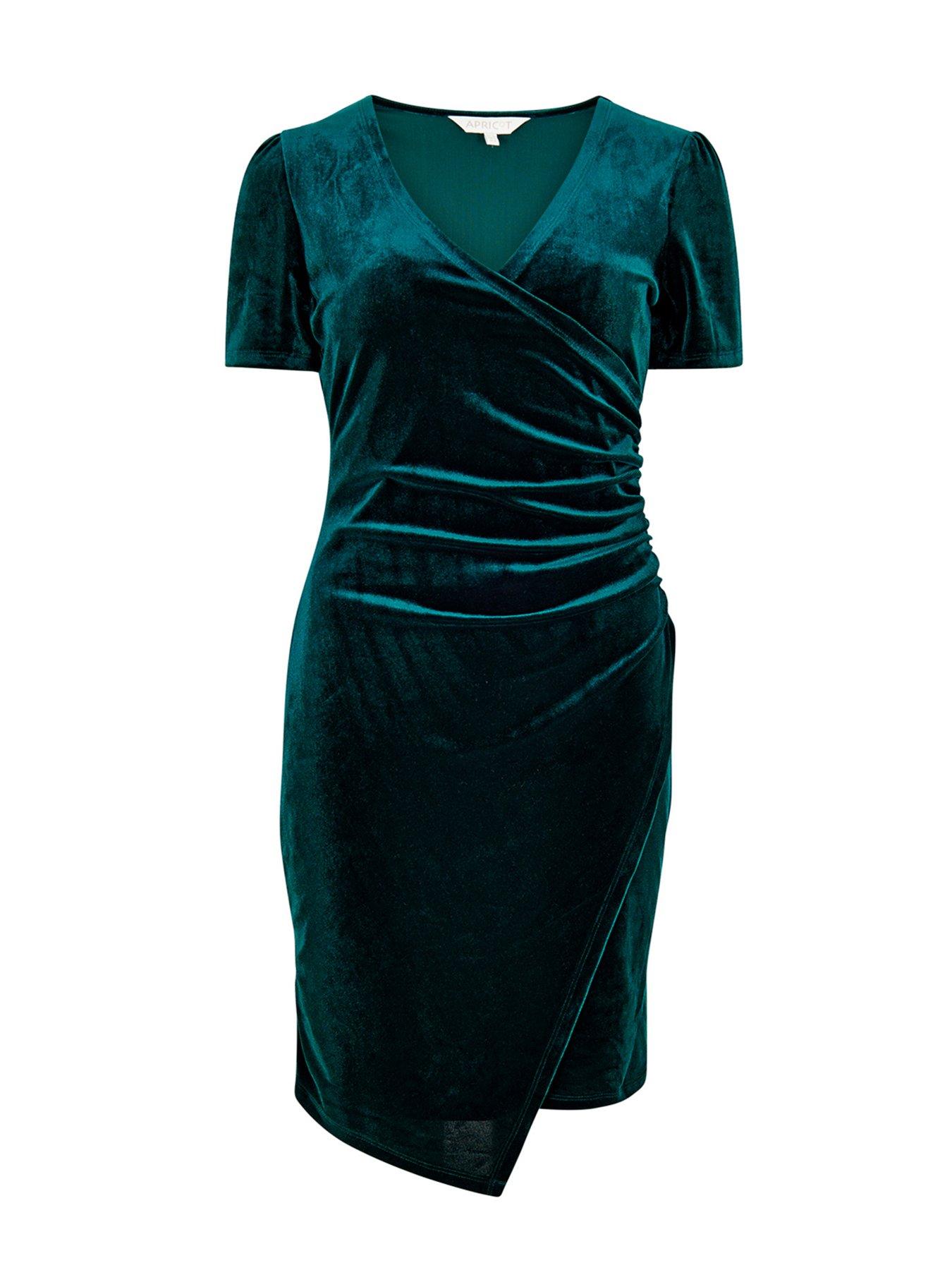 Apricot green hot sale velvet dress