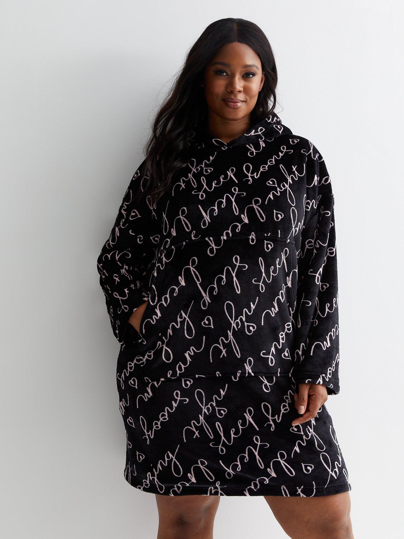 New Look Curves Black Fleece Sleep Script Oversized Blanket Hoodie