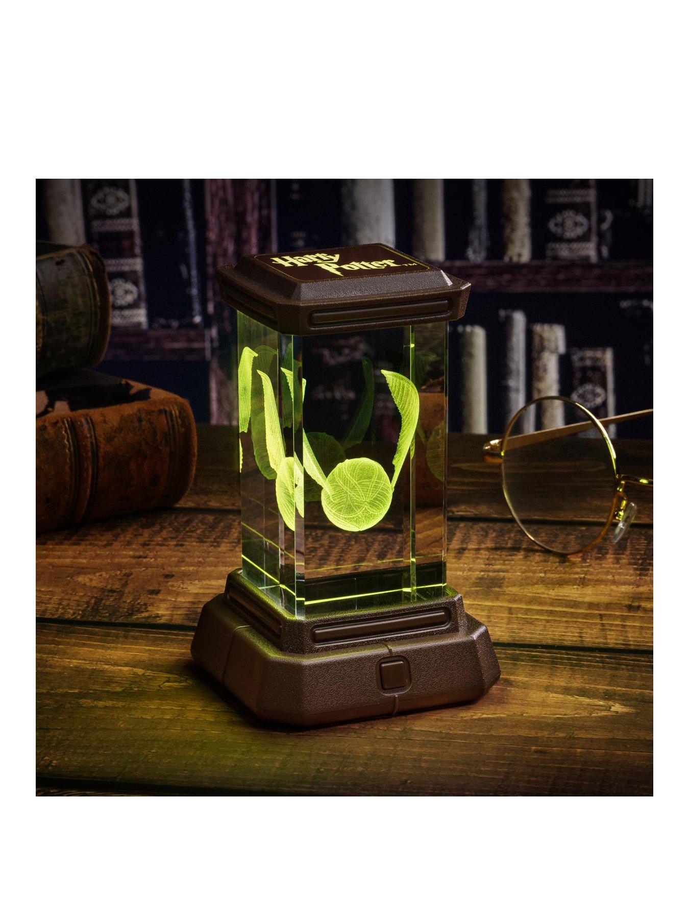 https://media.littlewoods.com/i/littlewoods/VO4XW_SQ1_0000000099_N_A_SLf/harry-potter-golden-snitch-holographic-light.jpg?$180x240_retinamobilex2$