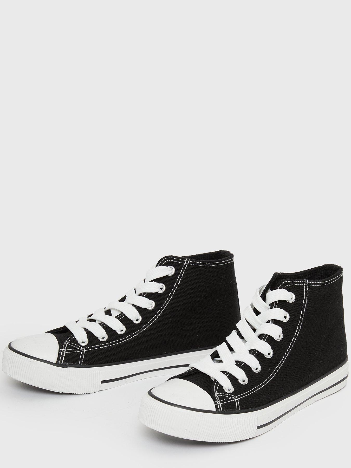 New on sale look converse