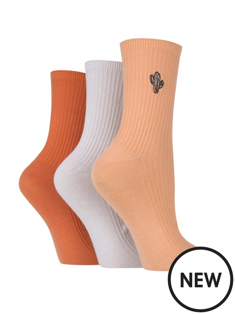 wild-feet-fashion-embroidered-rib-leisure-socks