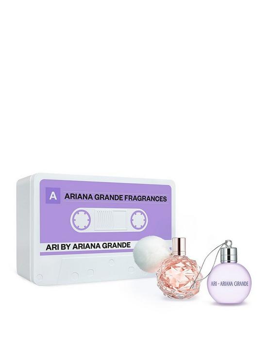 front image of ariana-grande-ari-30ml-amp-shower-gel-ornament-ball-gift-set