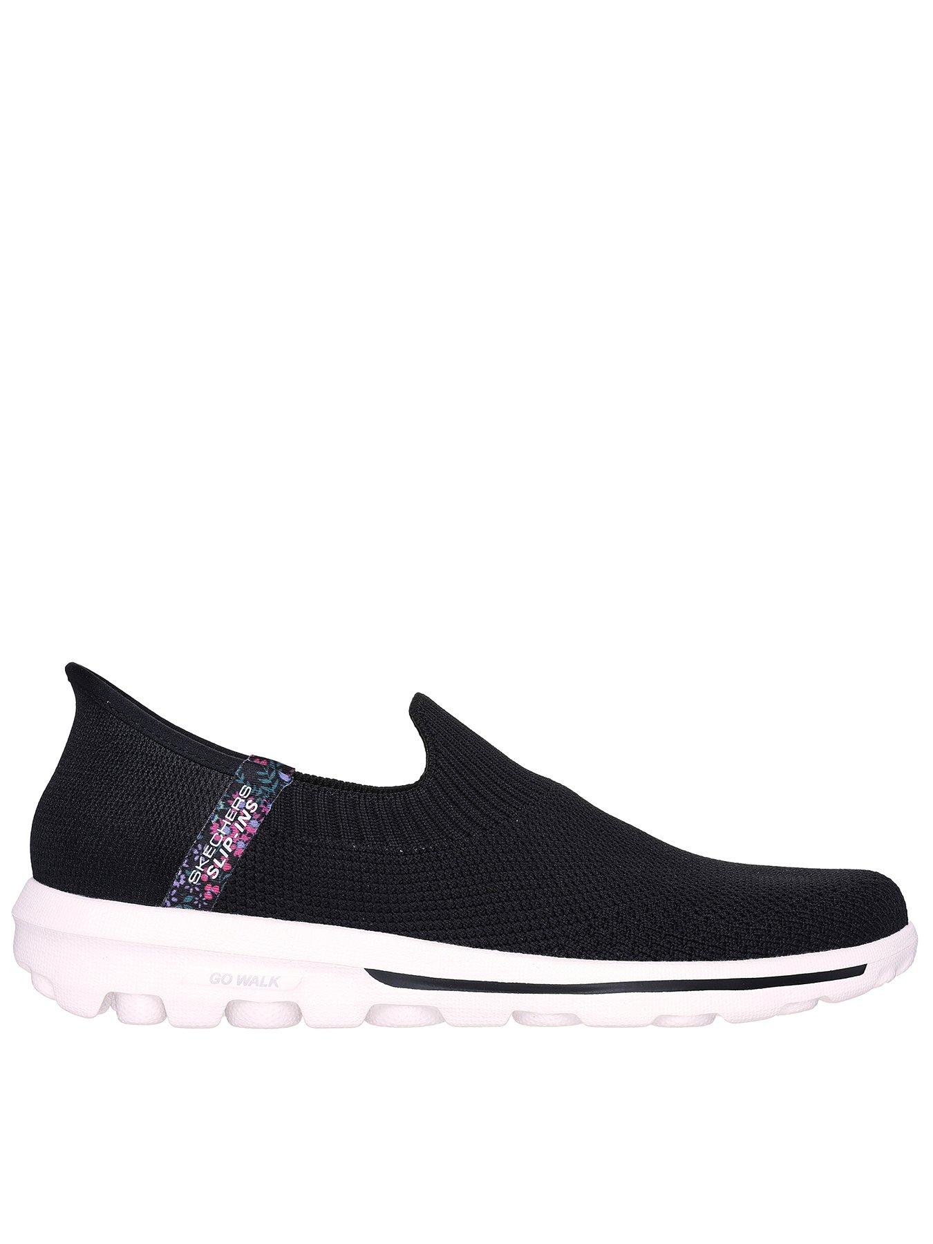 Skechers go walk crochet slip 2024 on trainer