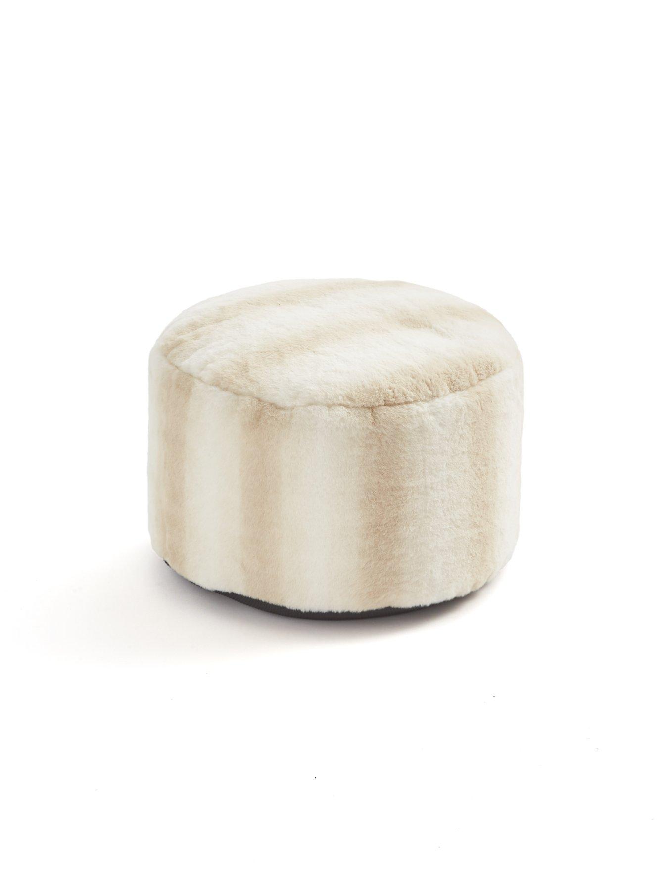 the-very-collection-rabbit-faux-fur-footstool