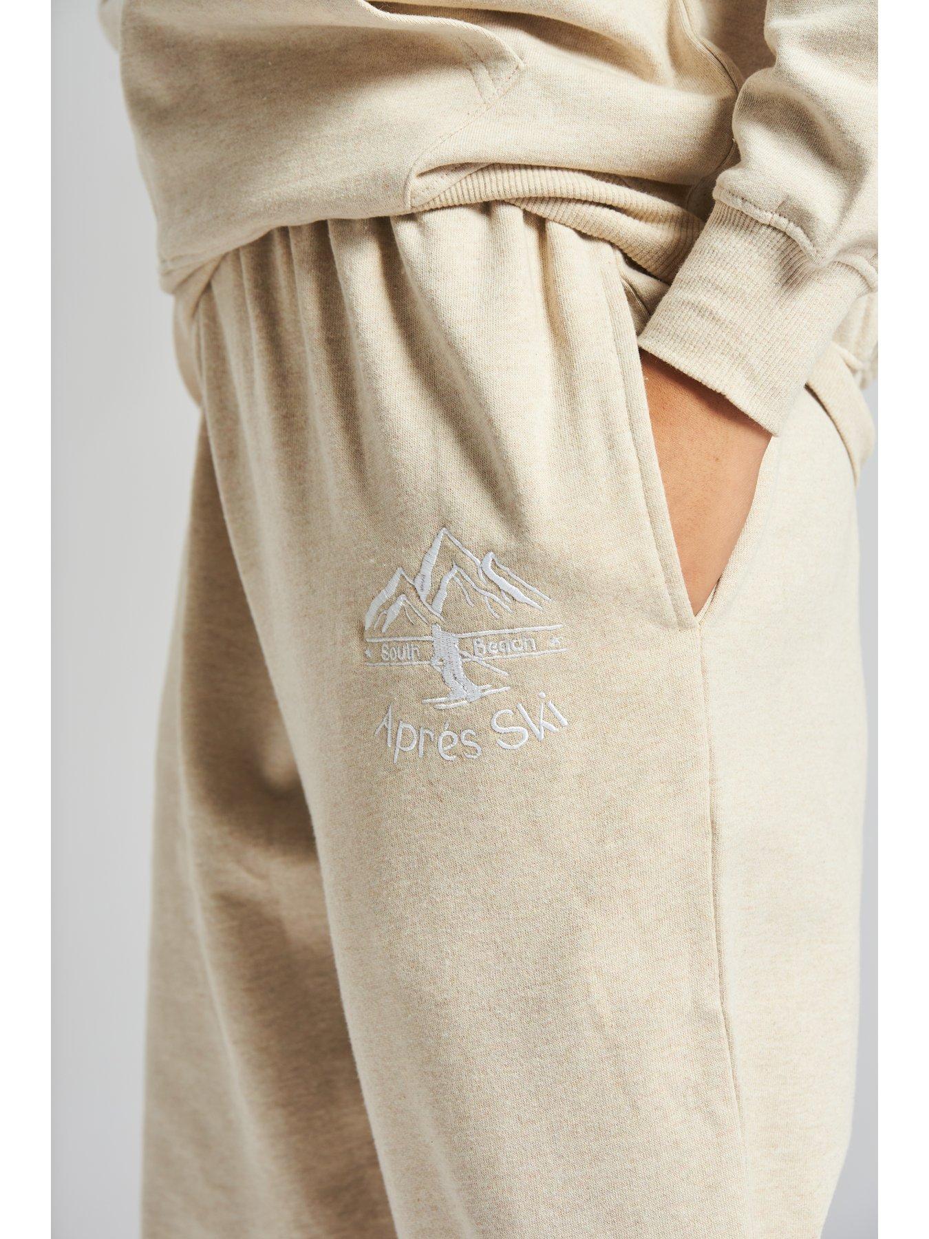  image of south-beach-ski-apres-club-in-beige