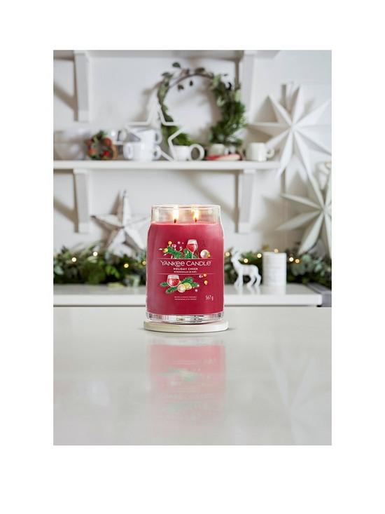 front image of yankee-candle-signature-holiday-cheer-large-jar-candle