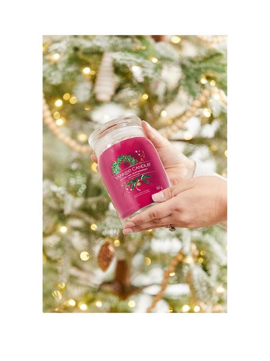 front image of yankee-candle-signature-large-jar-candlenbsp--sparkling-winterberry
