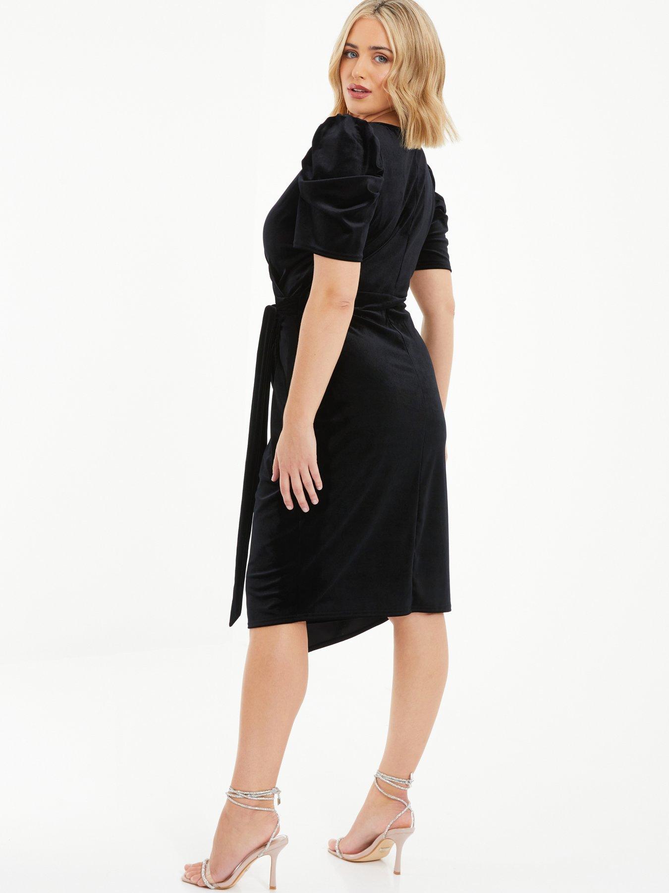 Quiz curve black on sale dress