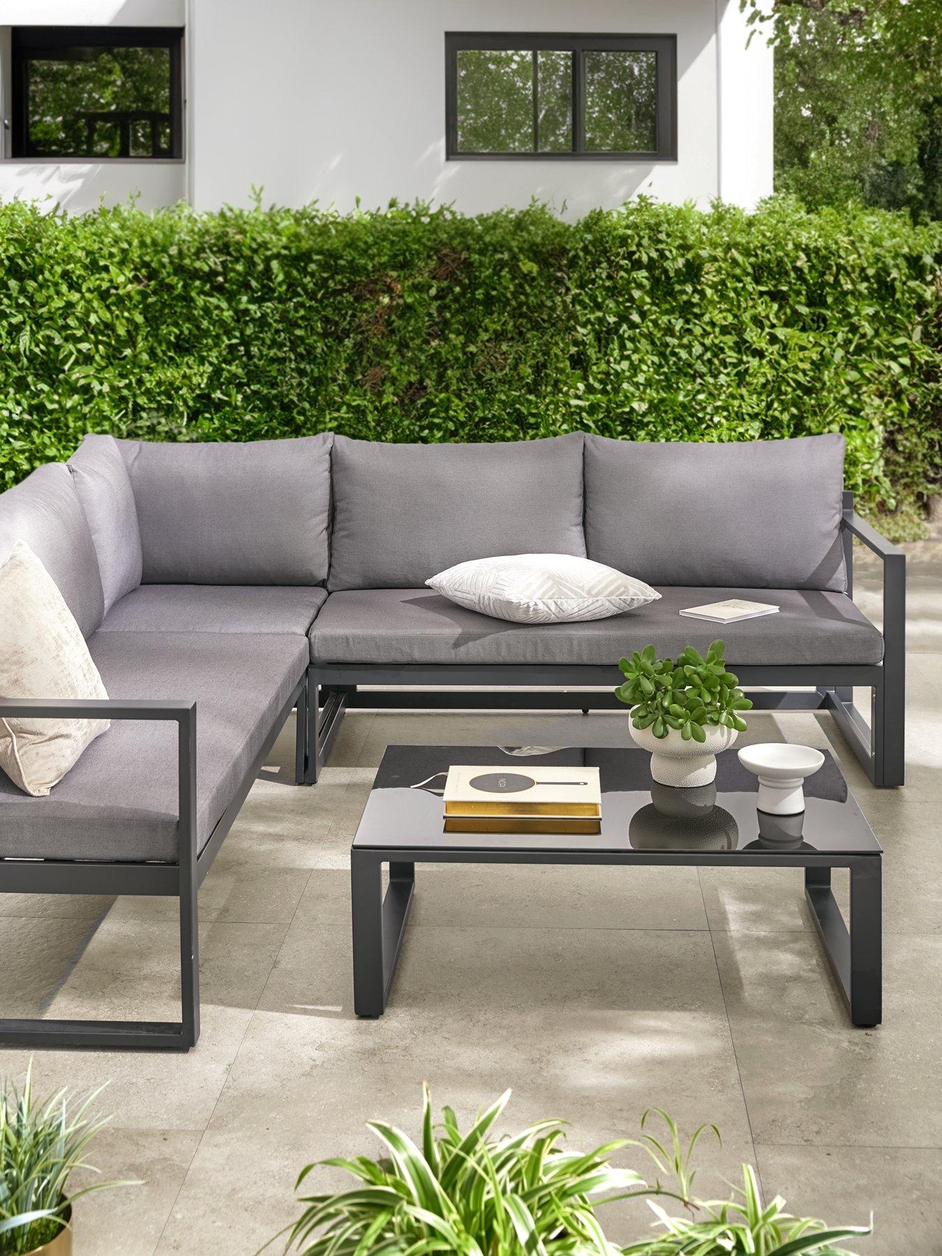 Tommy hilfiger patio store set