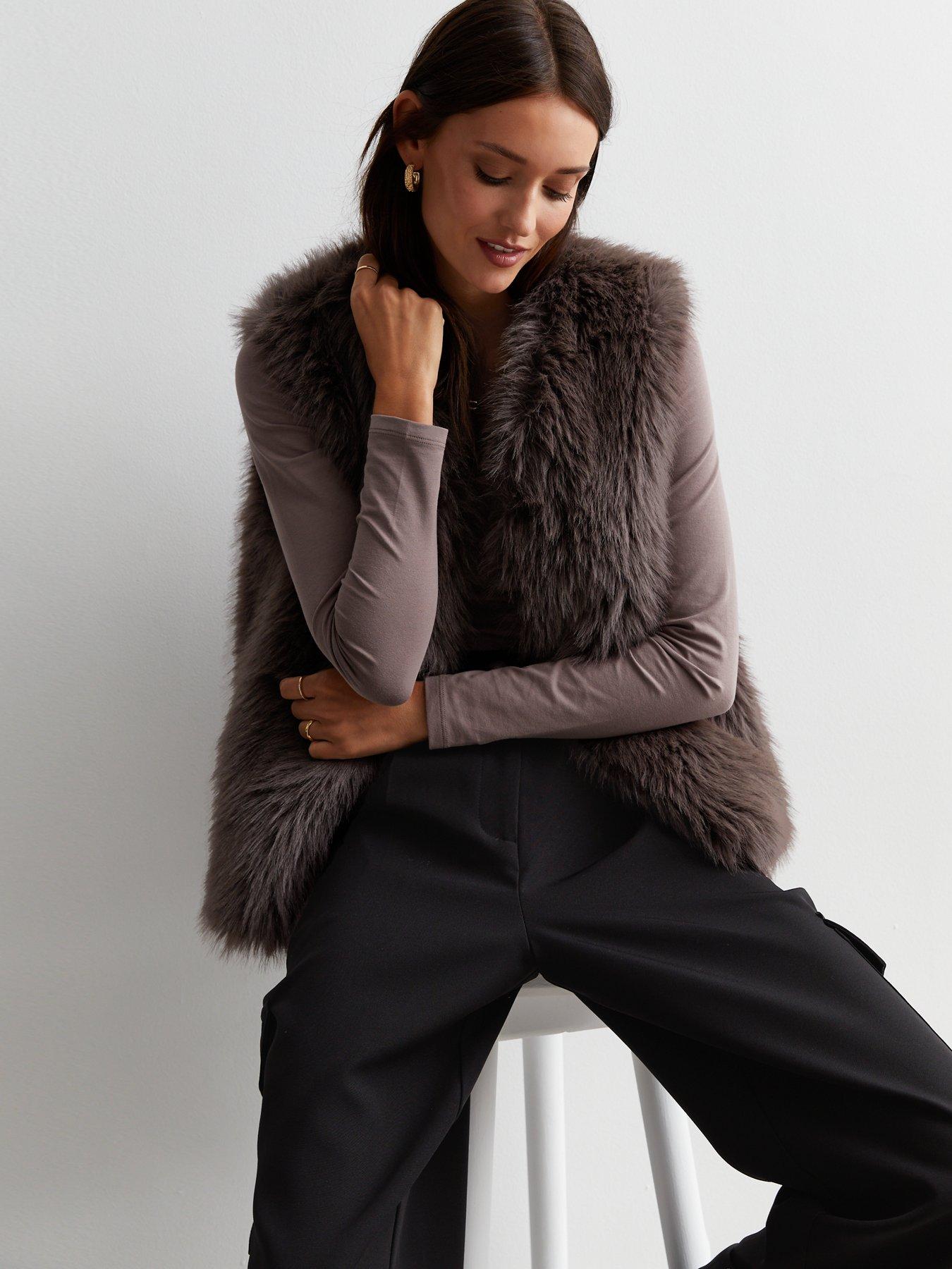 Faux fur shop gilet sale