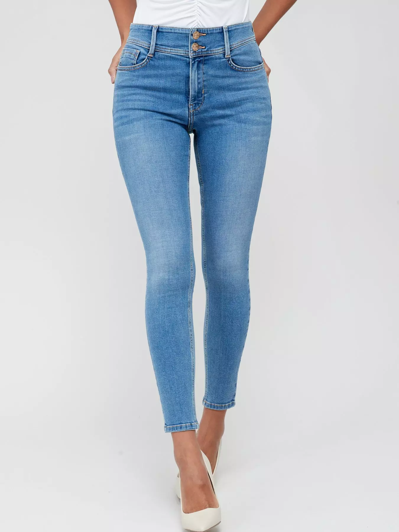 Sonoma Light Wash Mid Rise Skinny Jeans Size 4 Petite Blue - $15