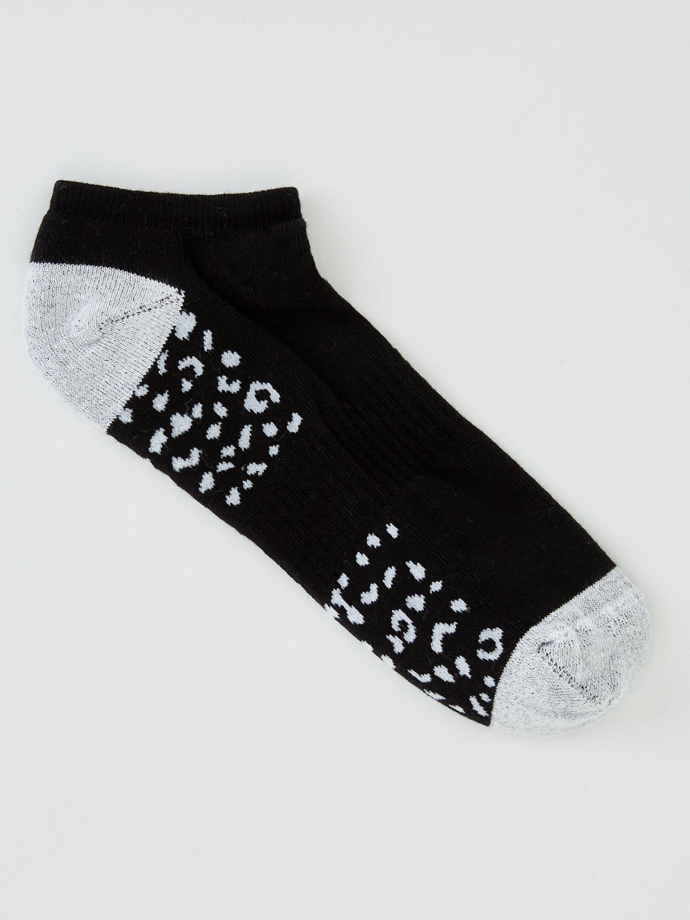 Image 2 of 3 of The Very Collection Womens 5 Pack Targeted Cushioning Trainer Liners - Black