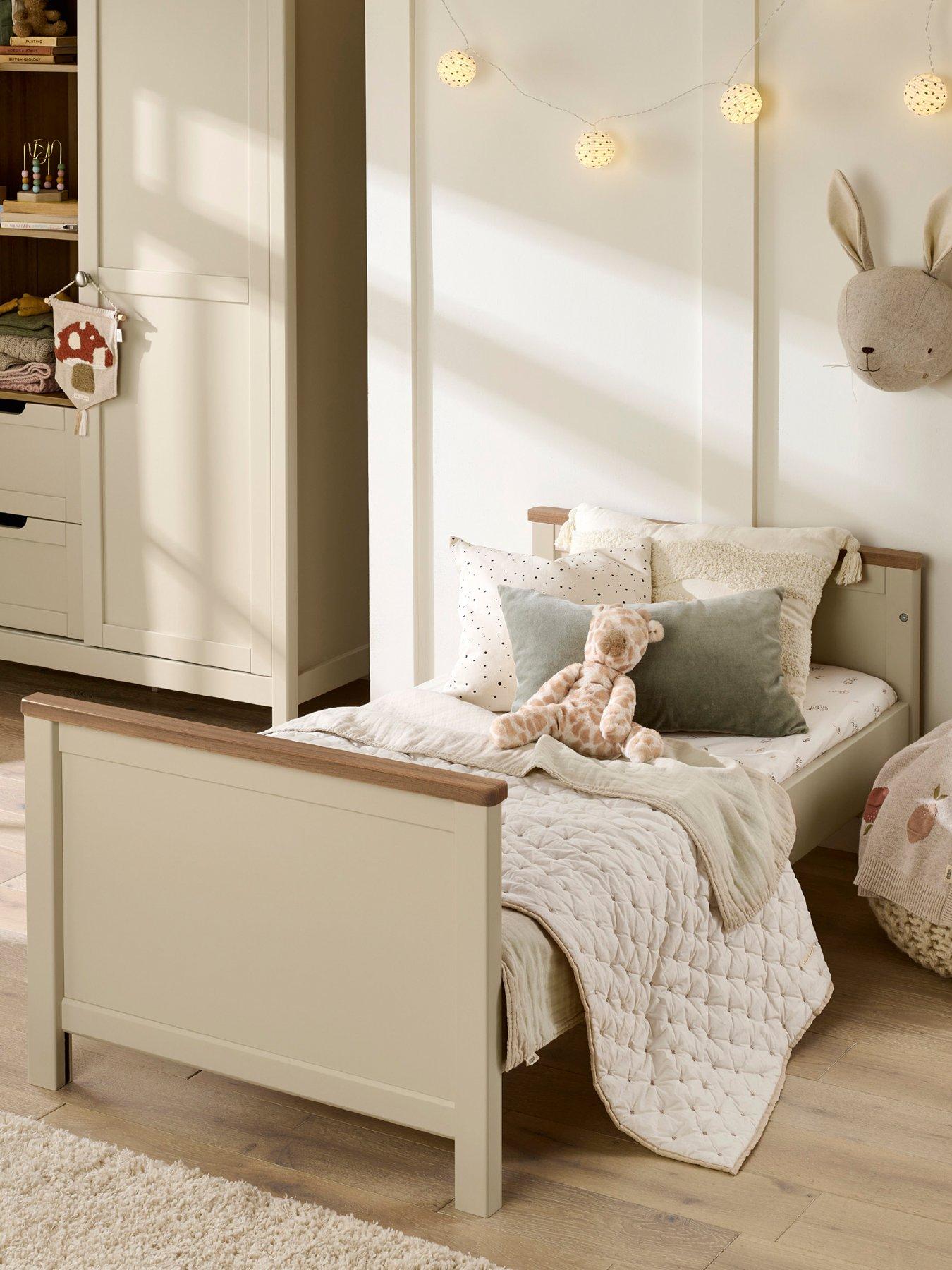  image of mamas-papas-harwell-cot-bednbsp--cashmere