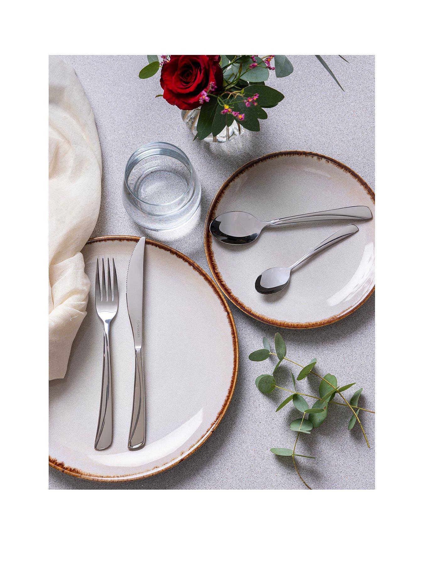 Mason Cash Reactive Set of 4 Dinner Plates – Cream