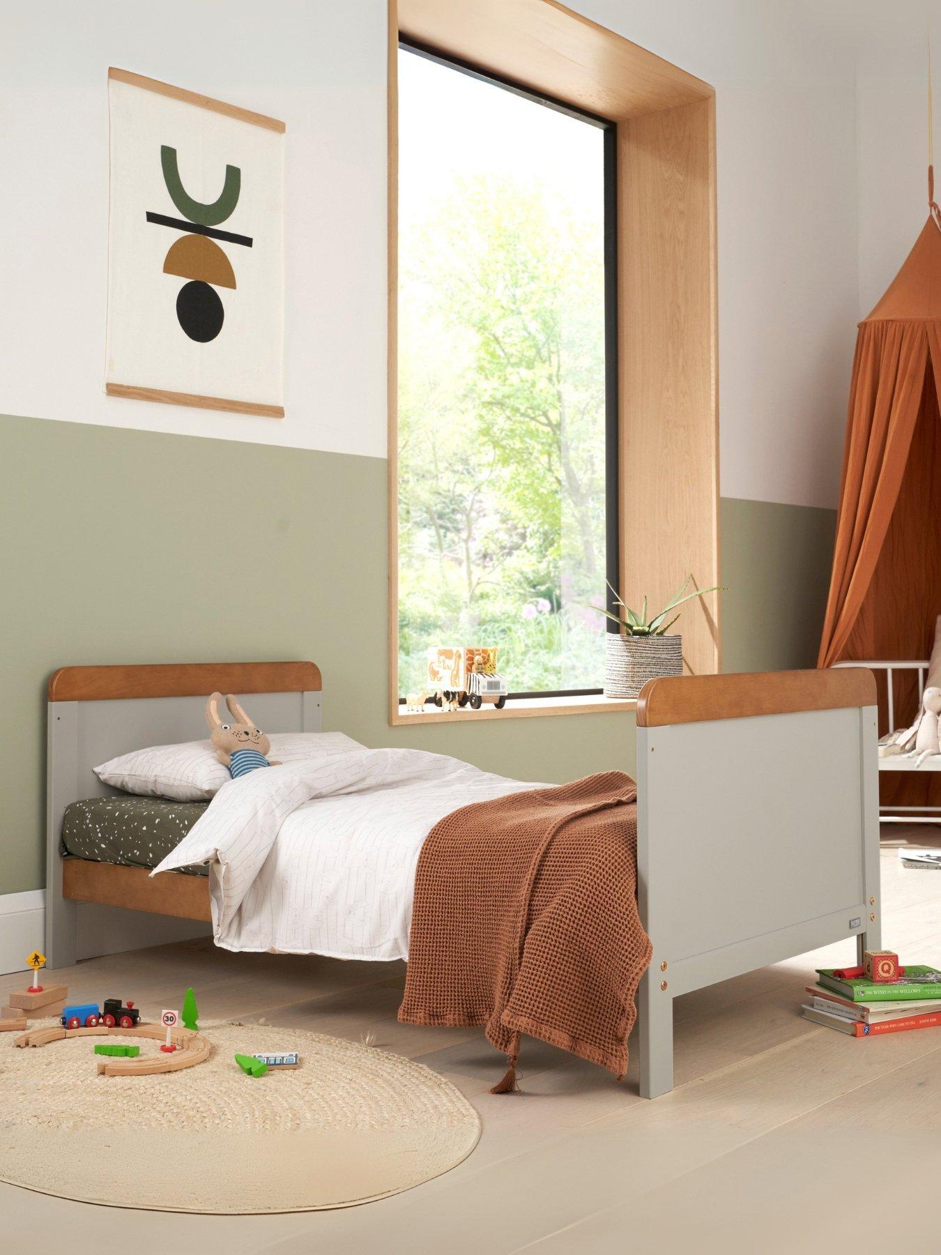 Image 4 of 7 of Tutti Bambini Rio 5 Piece Furniture Set- Dove Grey/Oak (Cot Bed, Cot Top Changer, Sprung Mattress, Chest Changer, Wardrobe)