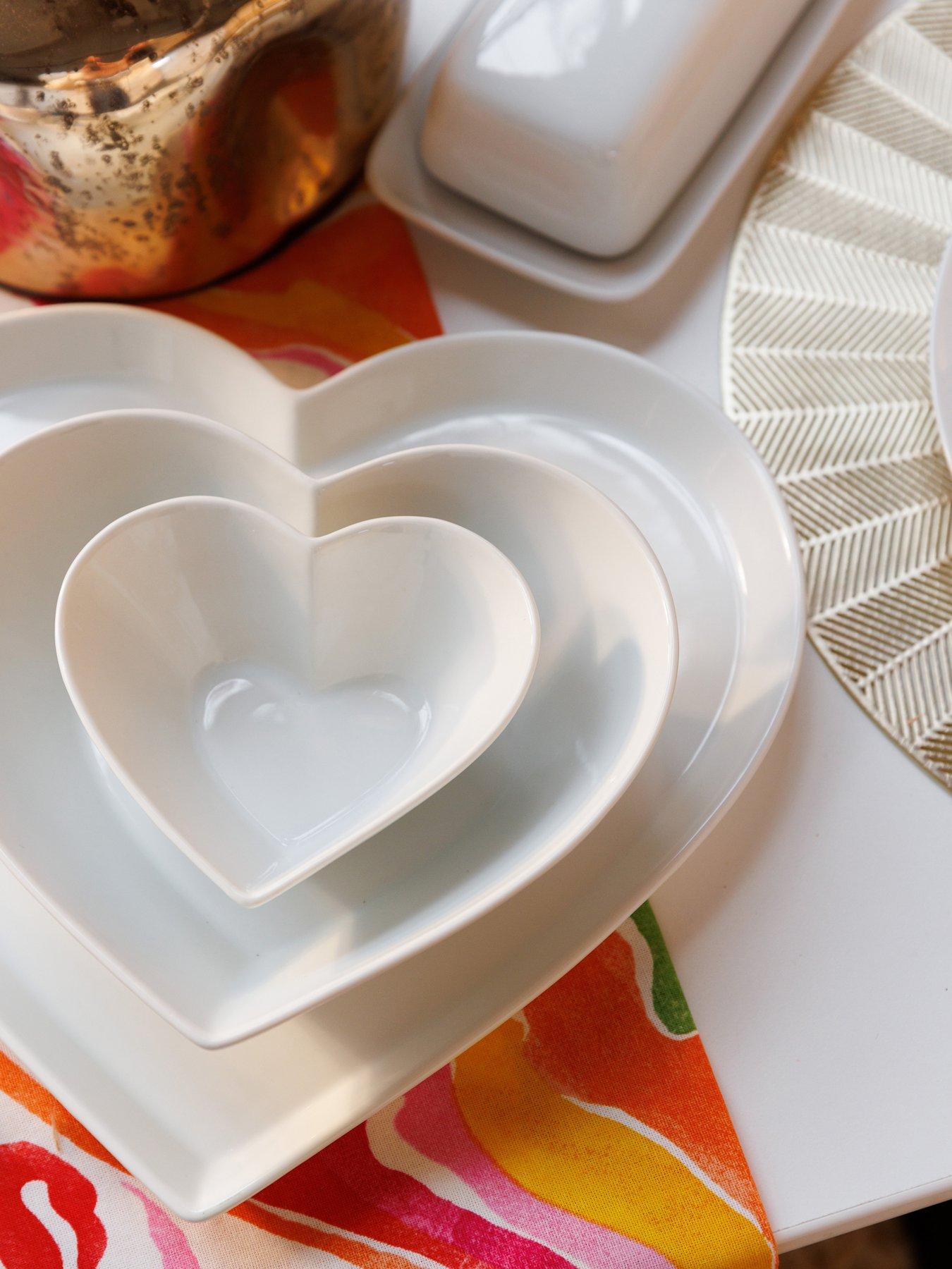 Image 2 of 7 of Mikasa Chalk Porcelain Large Heart-Shaped Serving Bowl