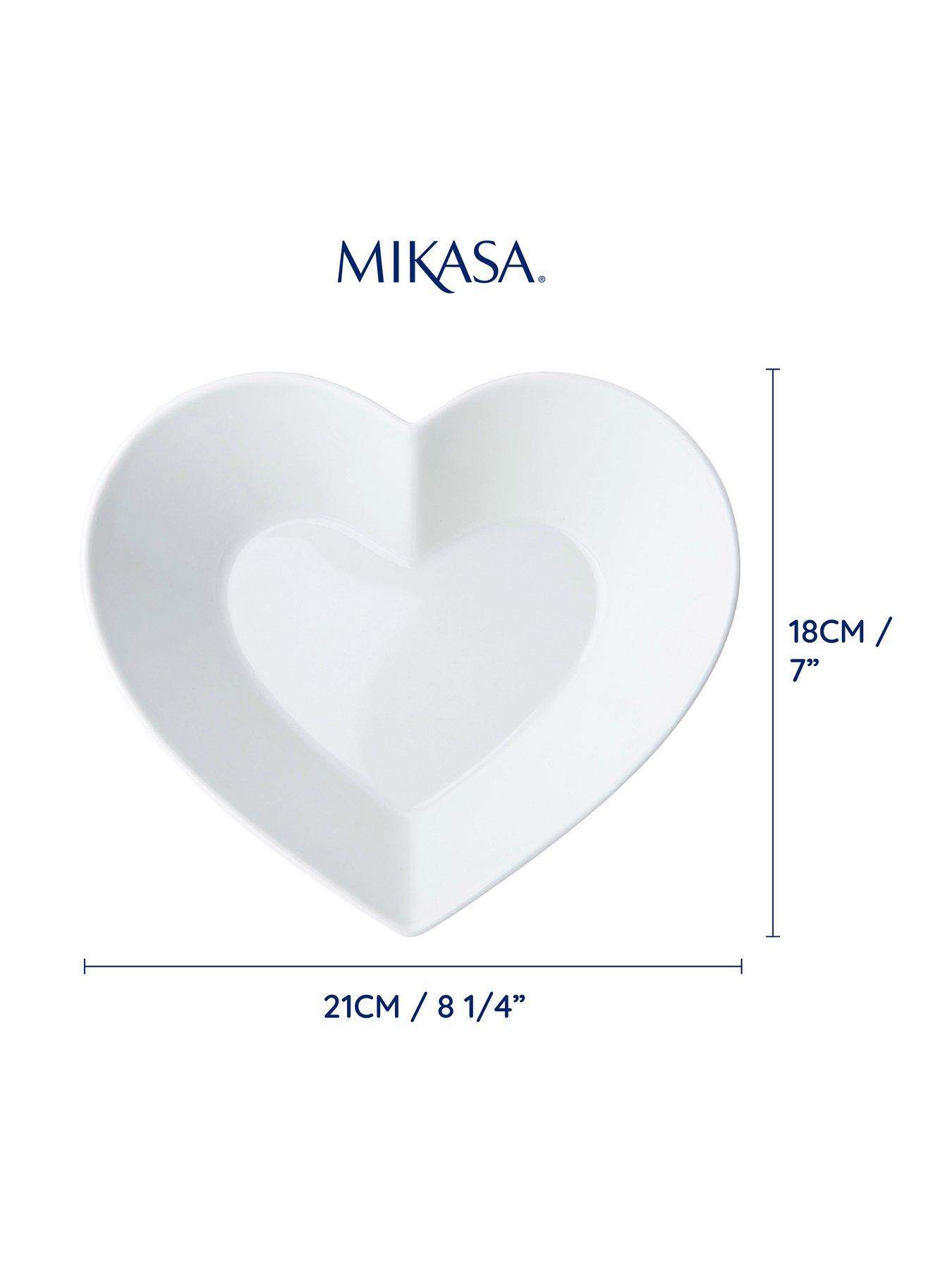 Image 6 of 7 of Mikasa Chalk Porcelain Large Heart-Shaped Serving Bowl