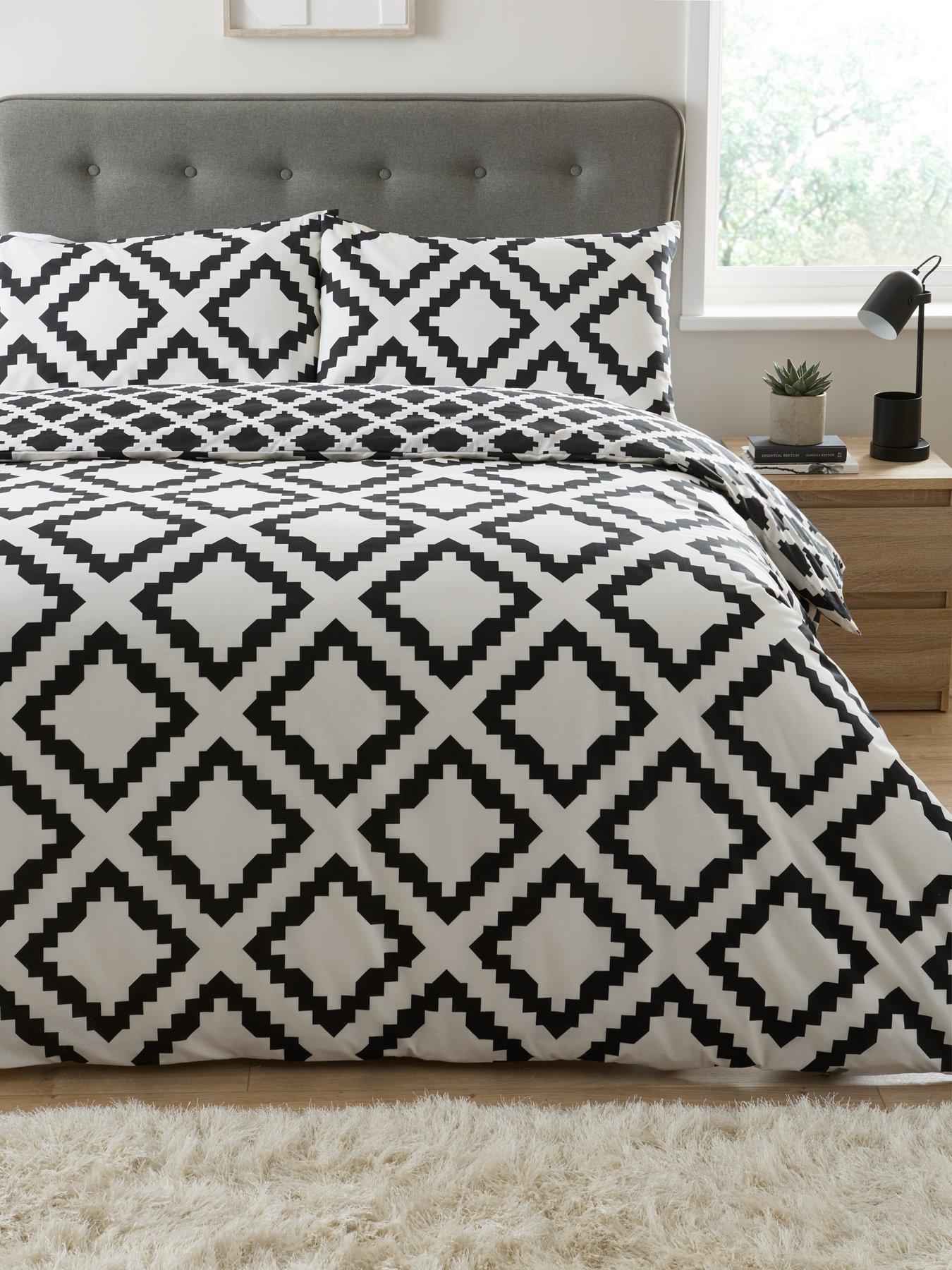 very-home-kamina-geo-duvet-cover-set-blackwhite