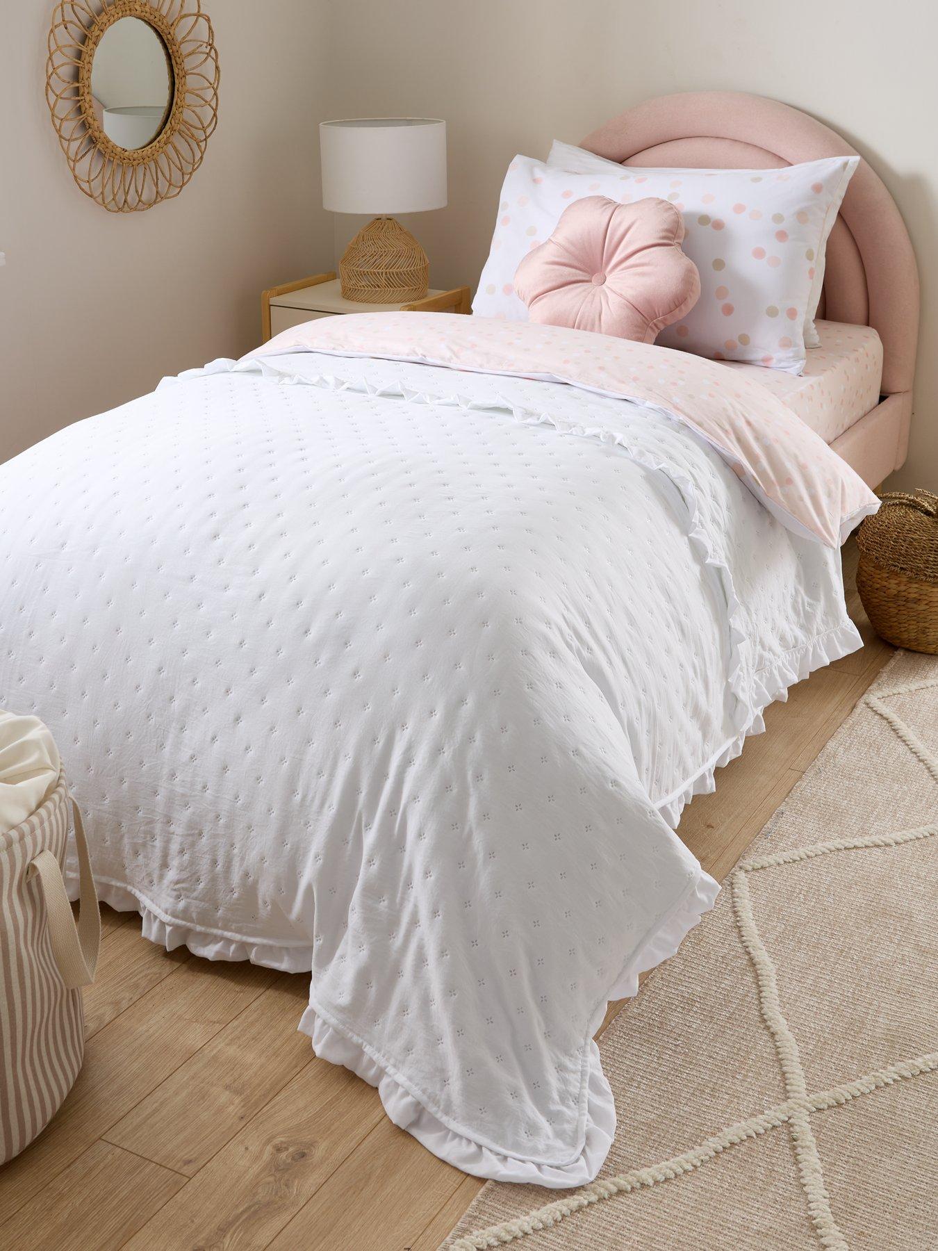 Very Home Ruffle Edge Pinsonic Bedspread Throw - 150 x 200 cm - White