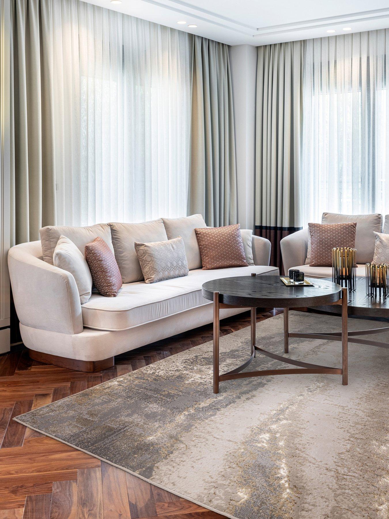 Asiatic Aurora Cliff Rug