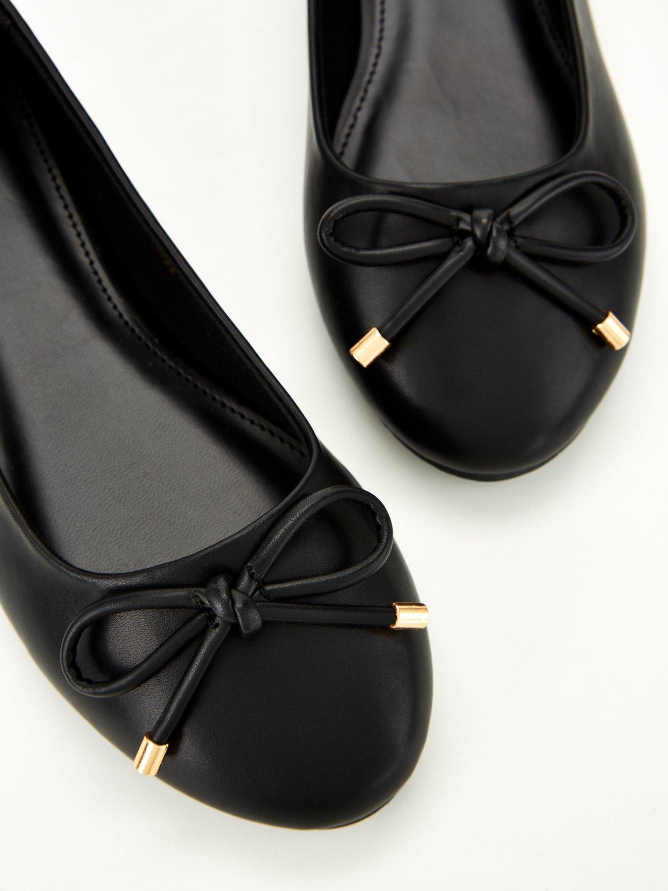 Image 6 of 6 of The Very Collection Womens Round Toe Ballerina Pumps - Black
