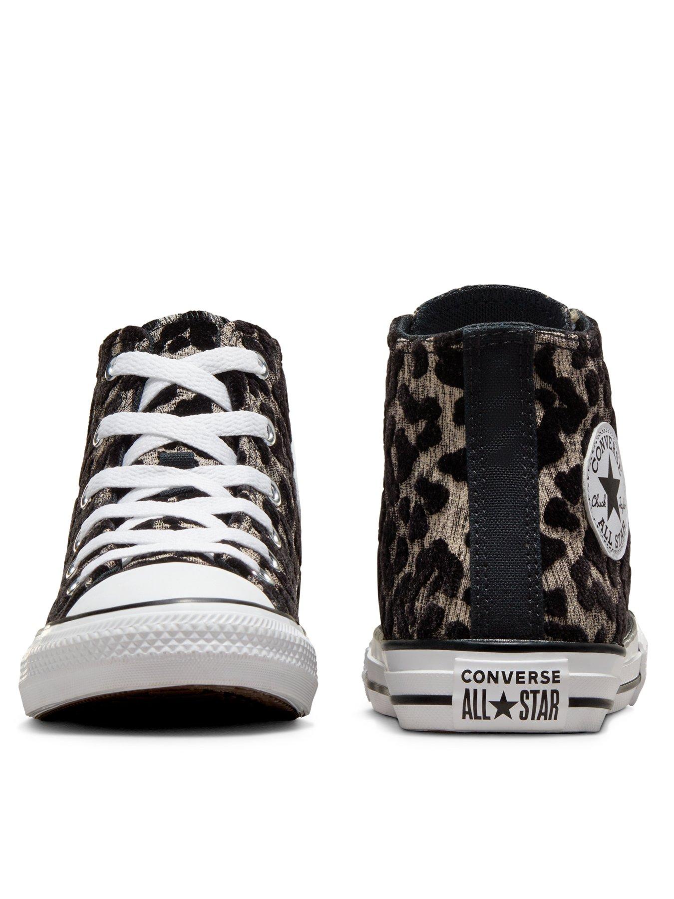 Childrens leopard best sale print converse