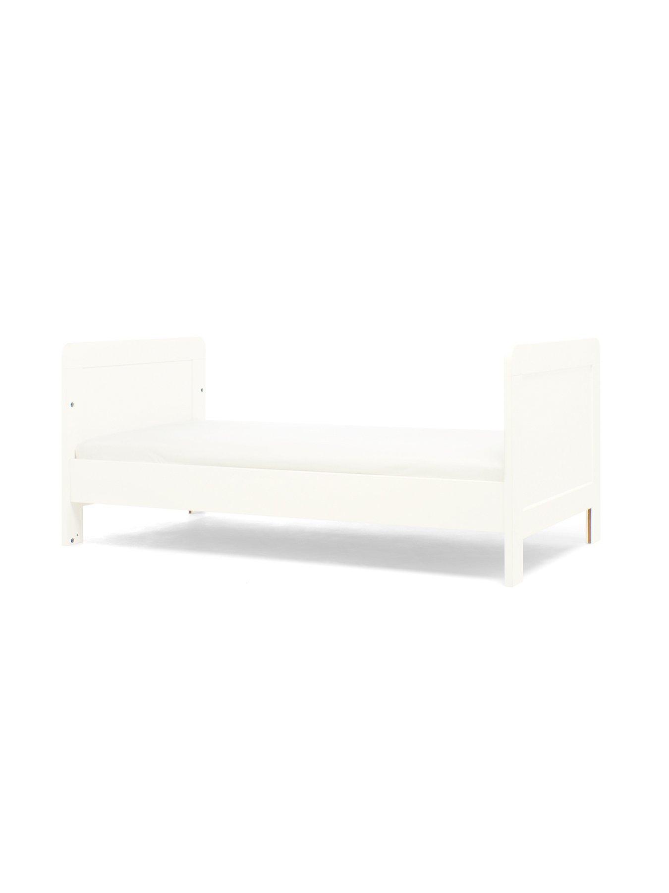 Image 4 of 6 of Mamas & Papas Hampden 2 Piece Furniture Set- White
