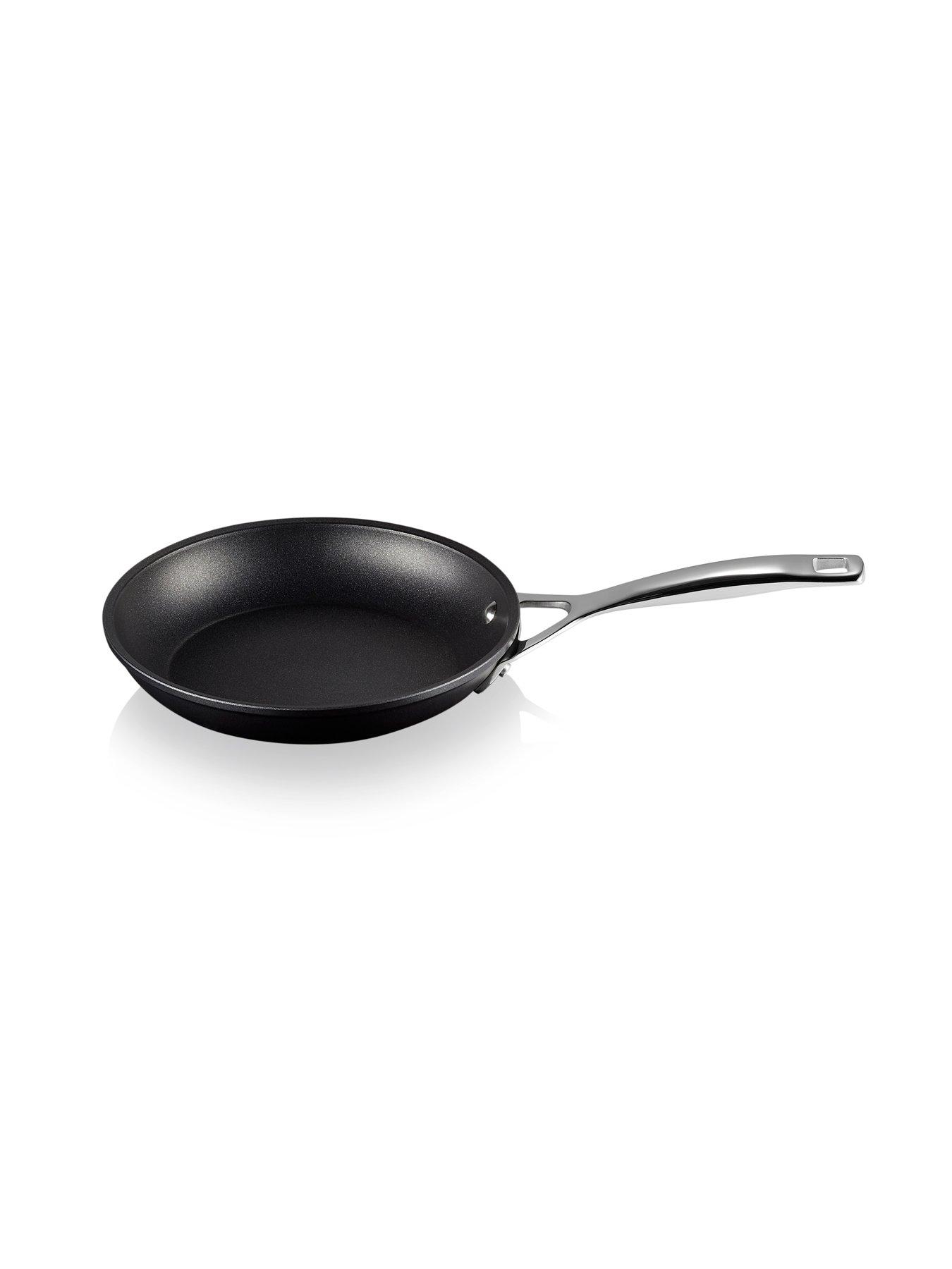  image of le-creuset-toughened-non-stick-20-cm-shallow-frying-pan