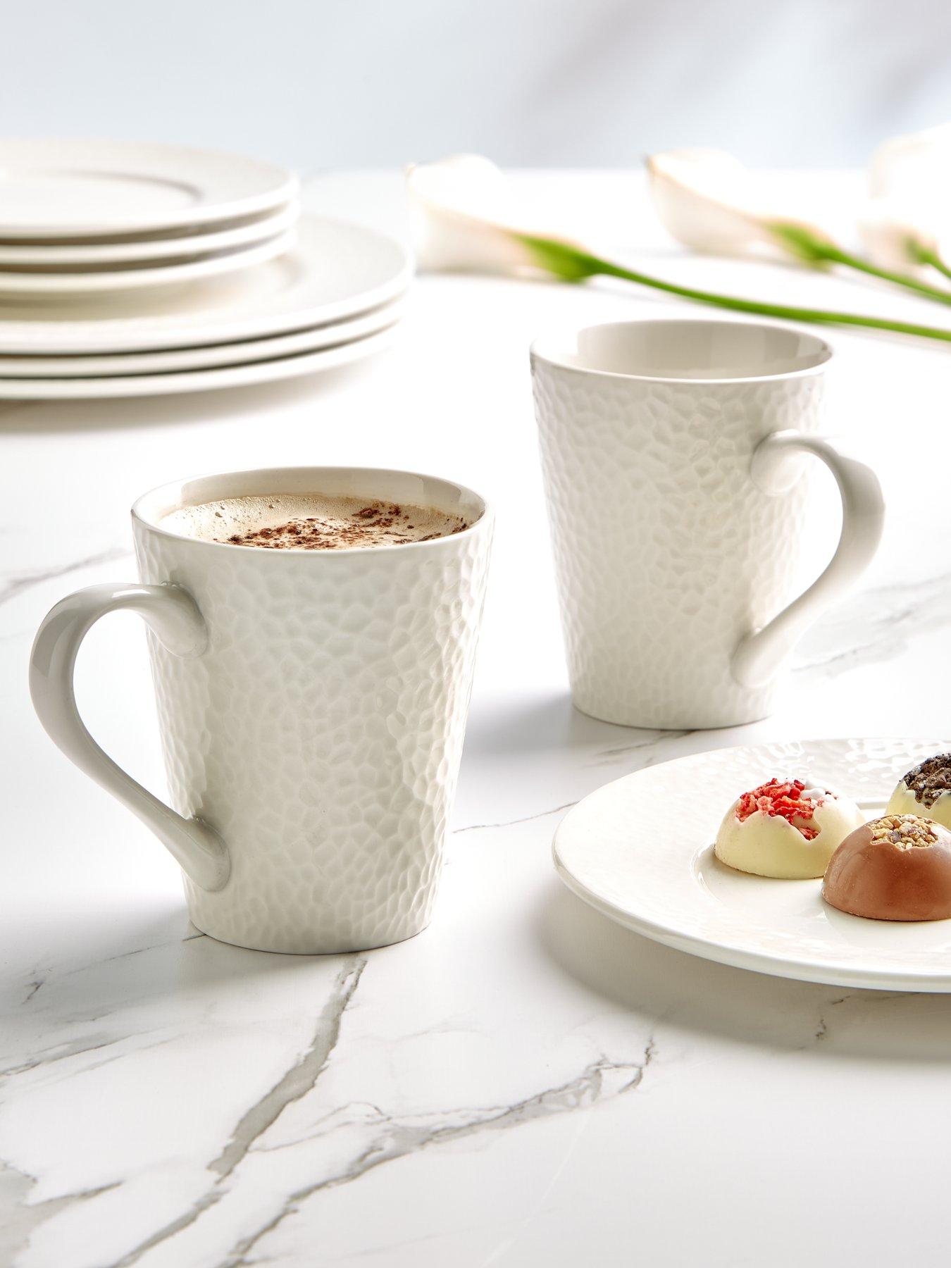 Very Home Arles Hammered Set of 4 Mugs in Cream