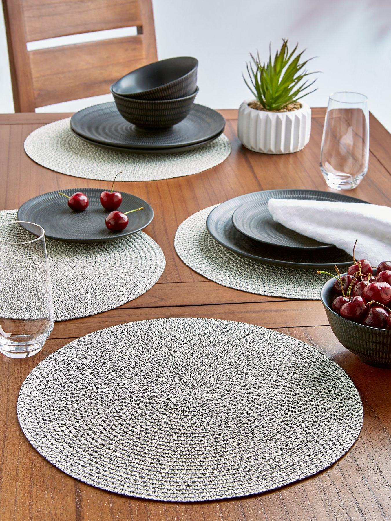 The Very Collection Set of 4 Natural Round Placemats in Black and White