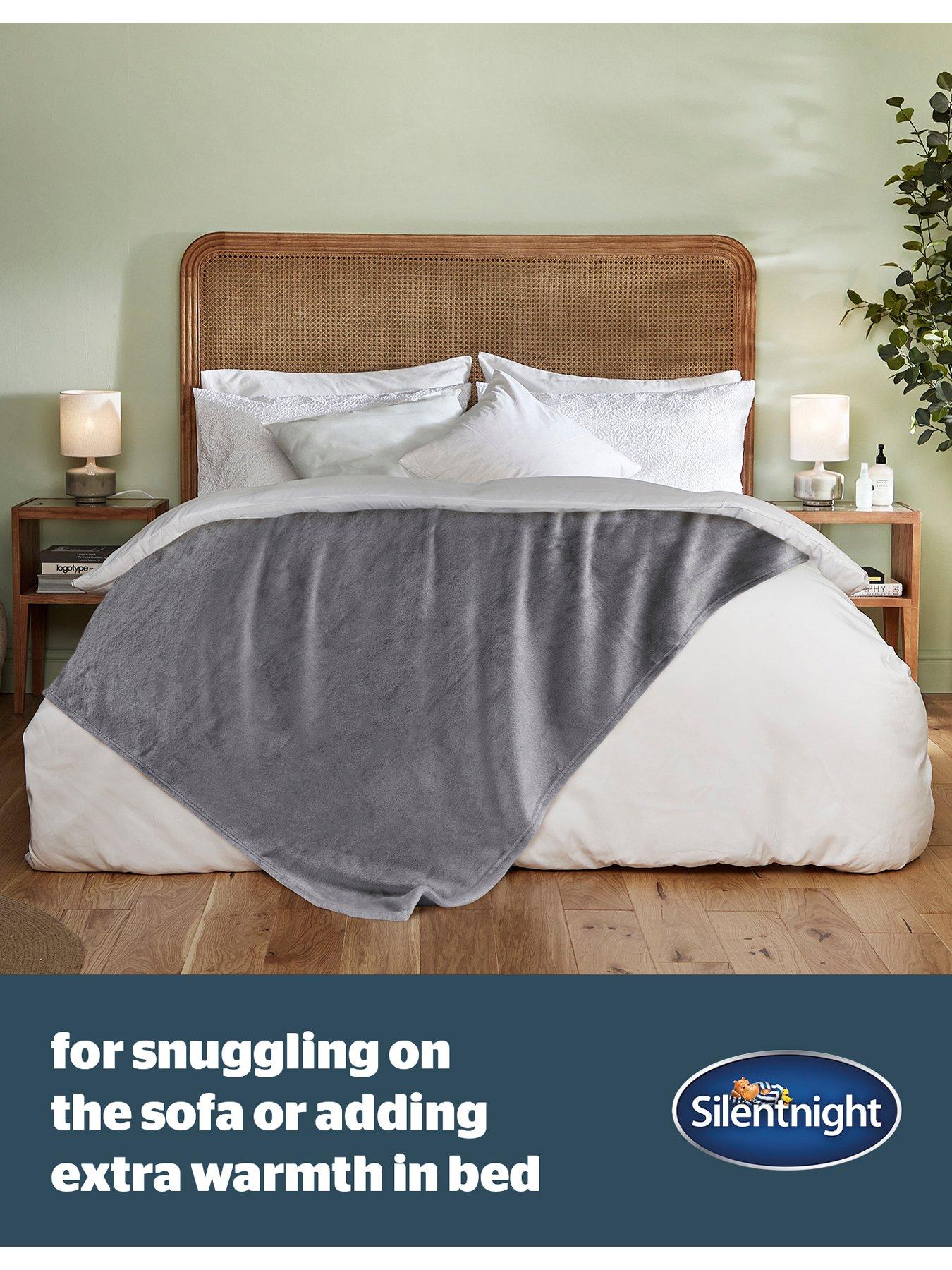 Silentnight Supersoft Extra Large Throw in Charcoal littlewoods