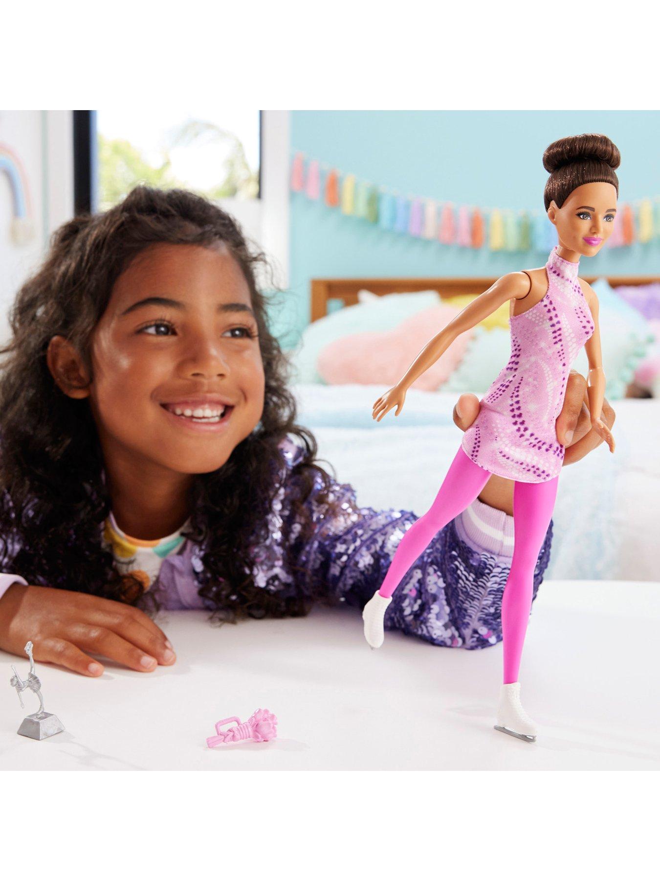 Skateboarding barbie online