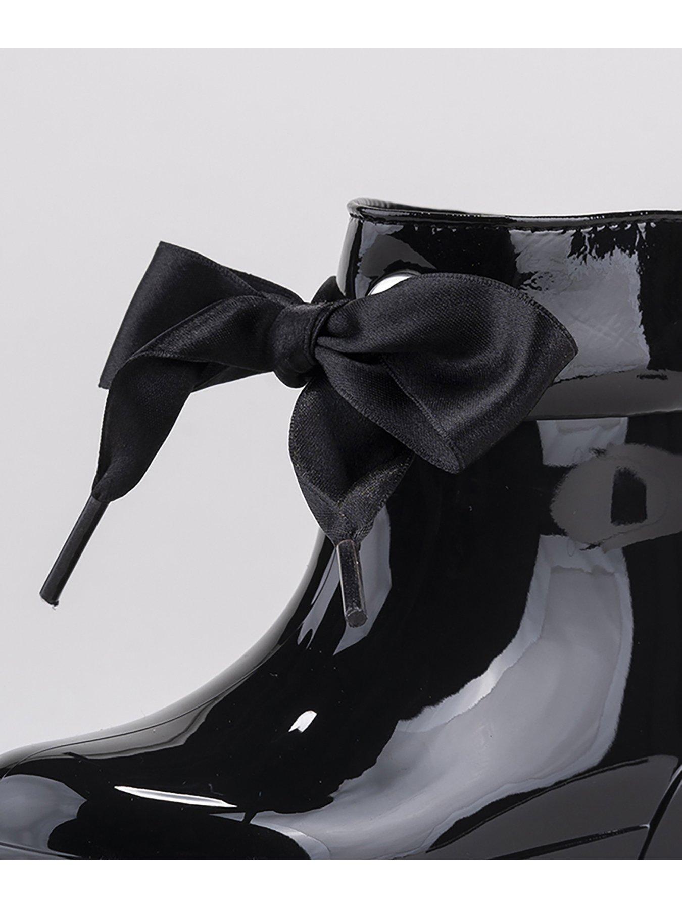  image of igor-bimbi-lazo-bow-gloss-wellington-boot-black