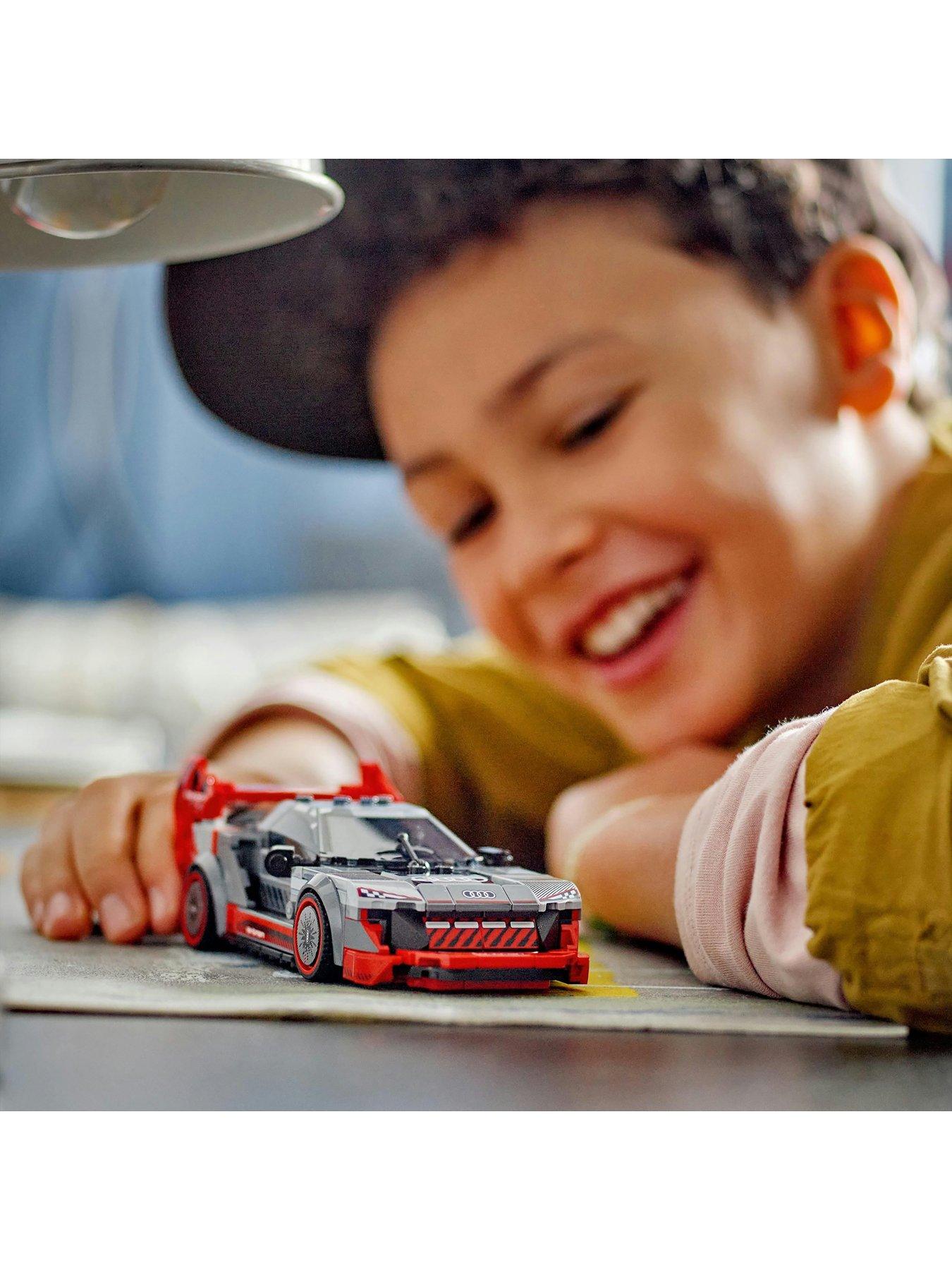  image of lego-speed-champions-audi-s1-e-tron-quattro-race-car-76921