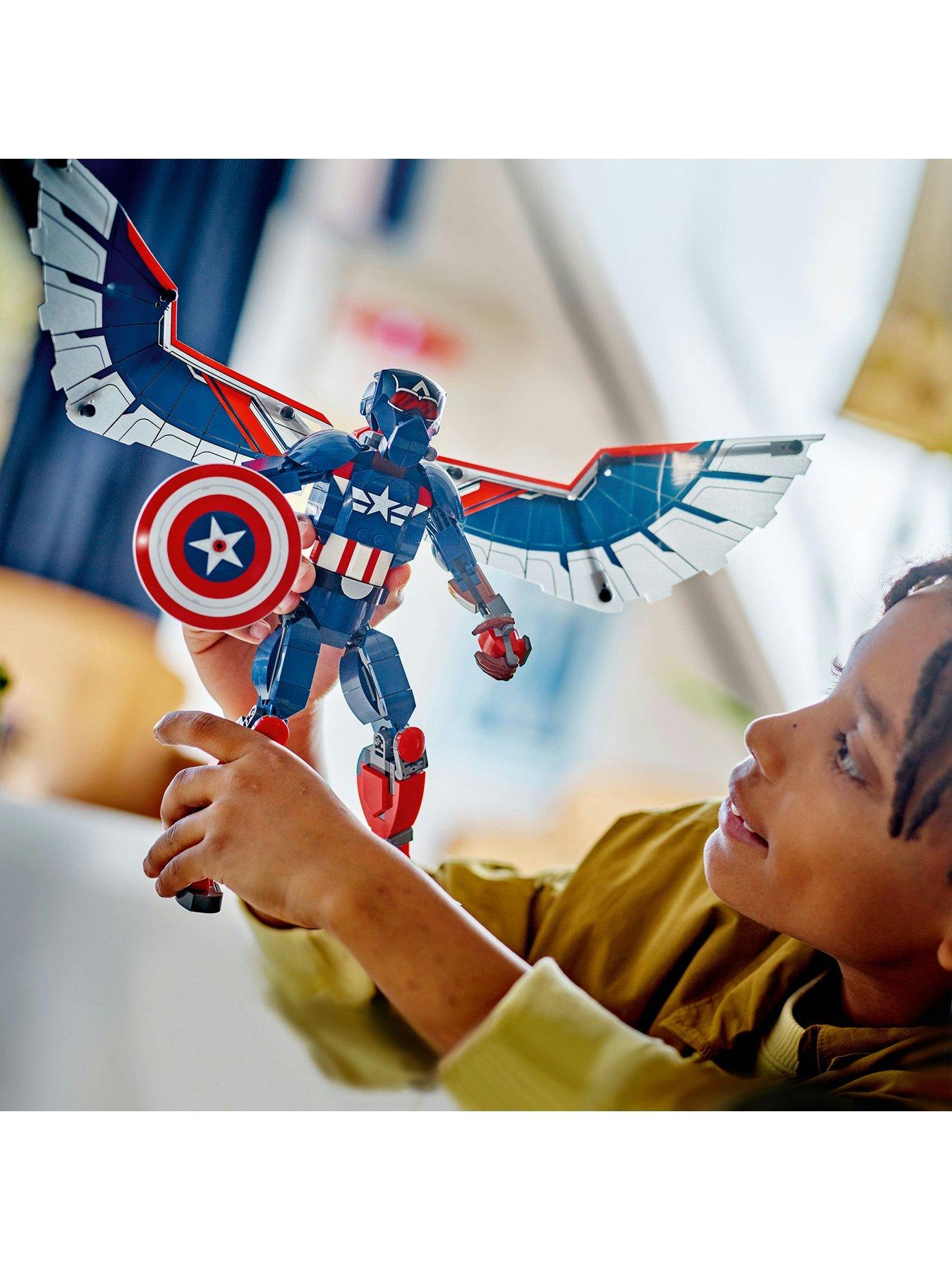  image of lego-marvel-super-heroes-new-captain-america-construction-figure-76296